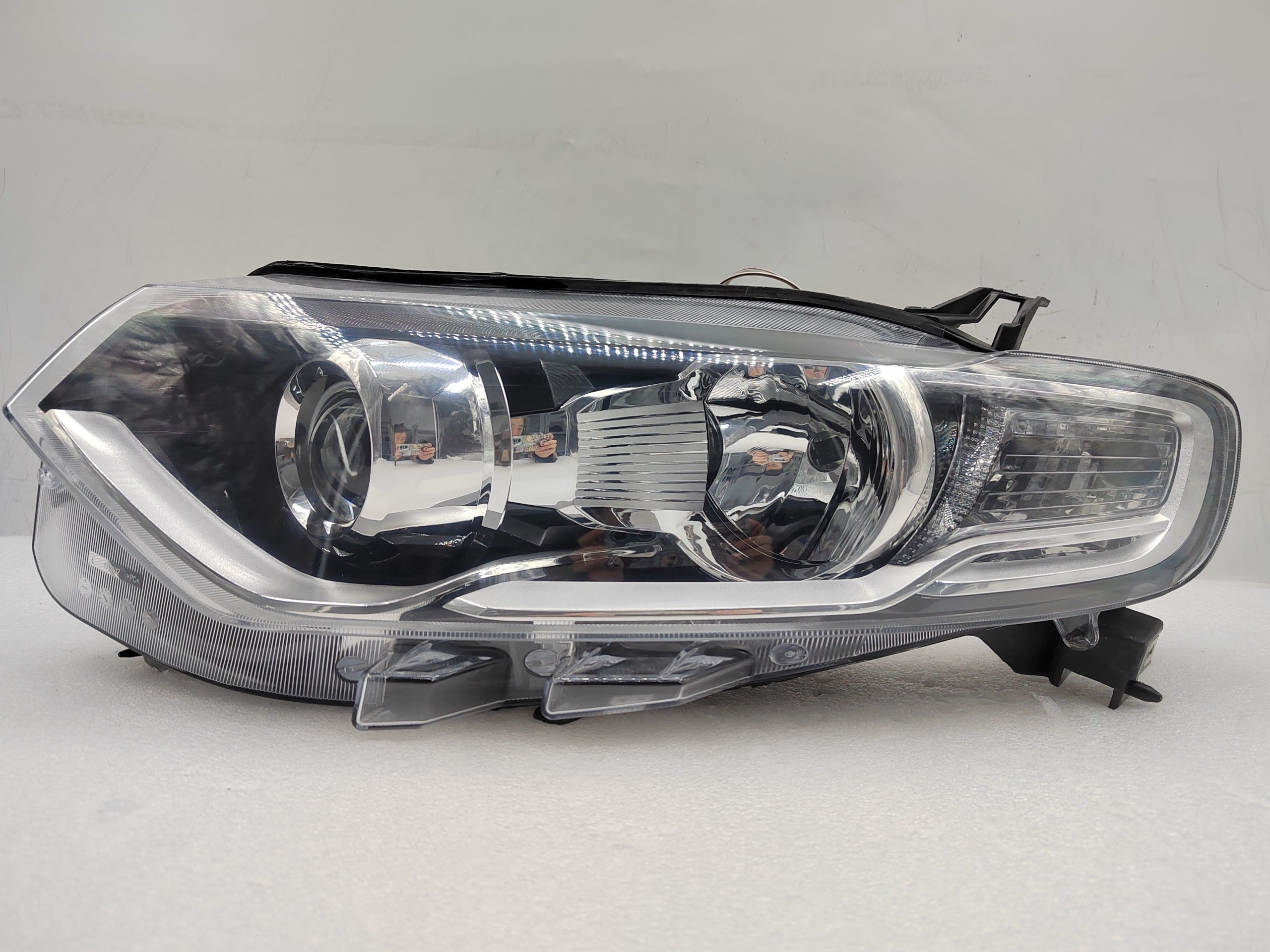 FORD TERRITORY SZ 2011-2017 HALOGEN L.H.S HEADLIGHT ASSEMBLY