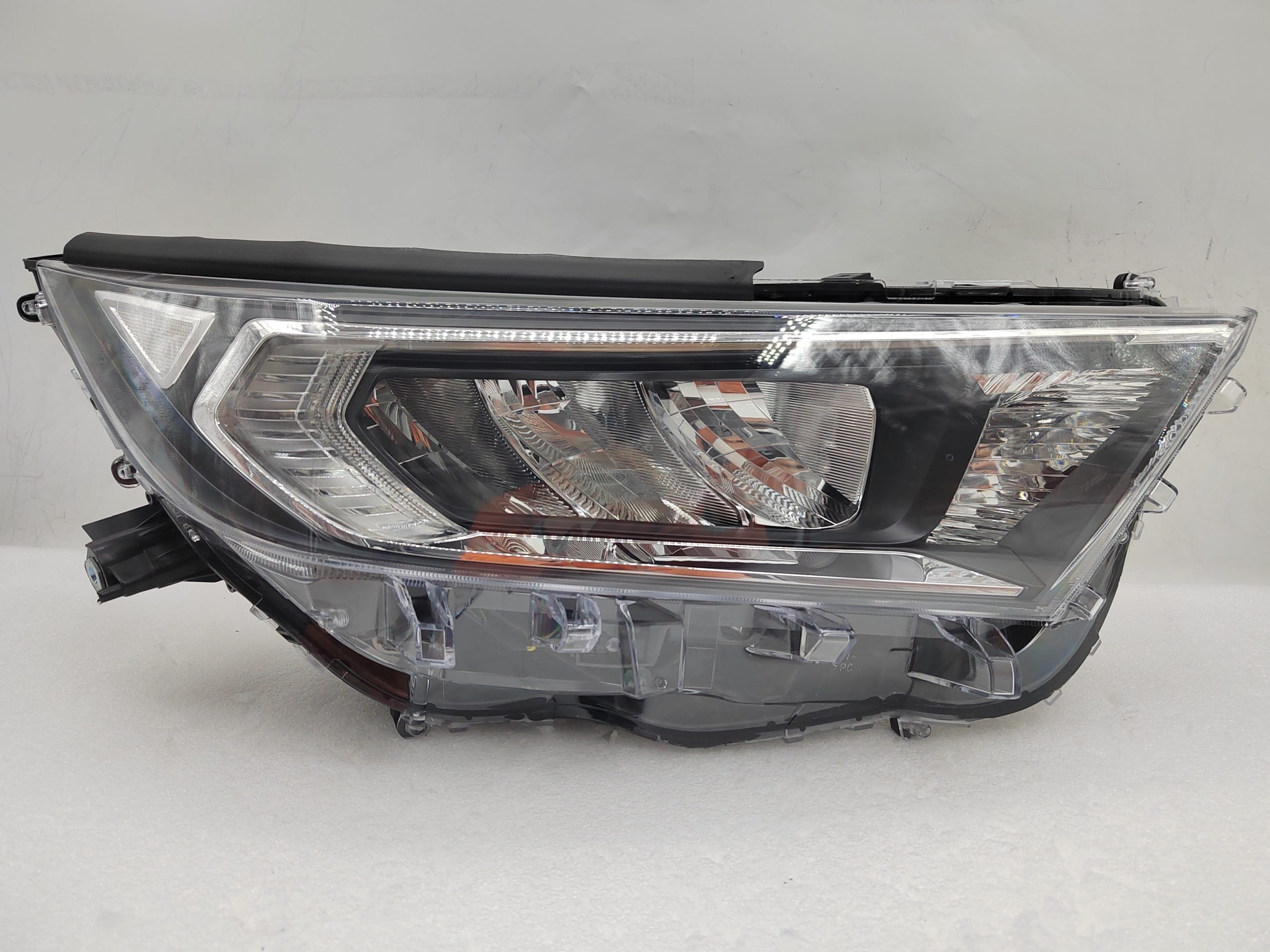 TOYOTA RAV4 V XA50 2019-2021 LED R.H.S HEADLIGHT ASSEMBLY