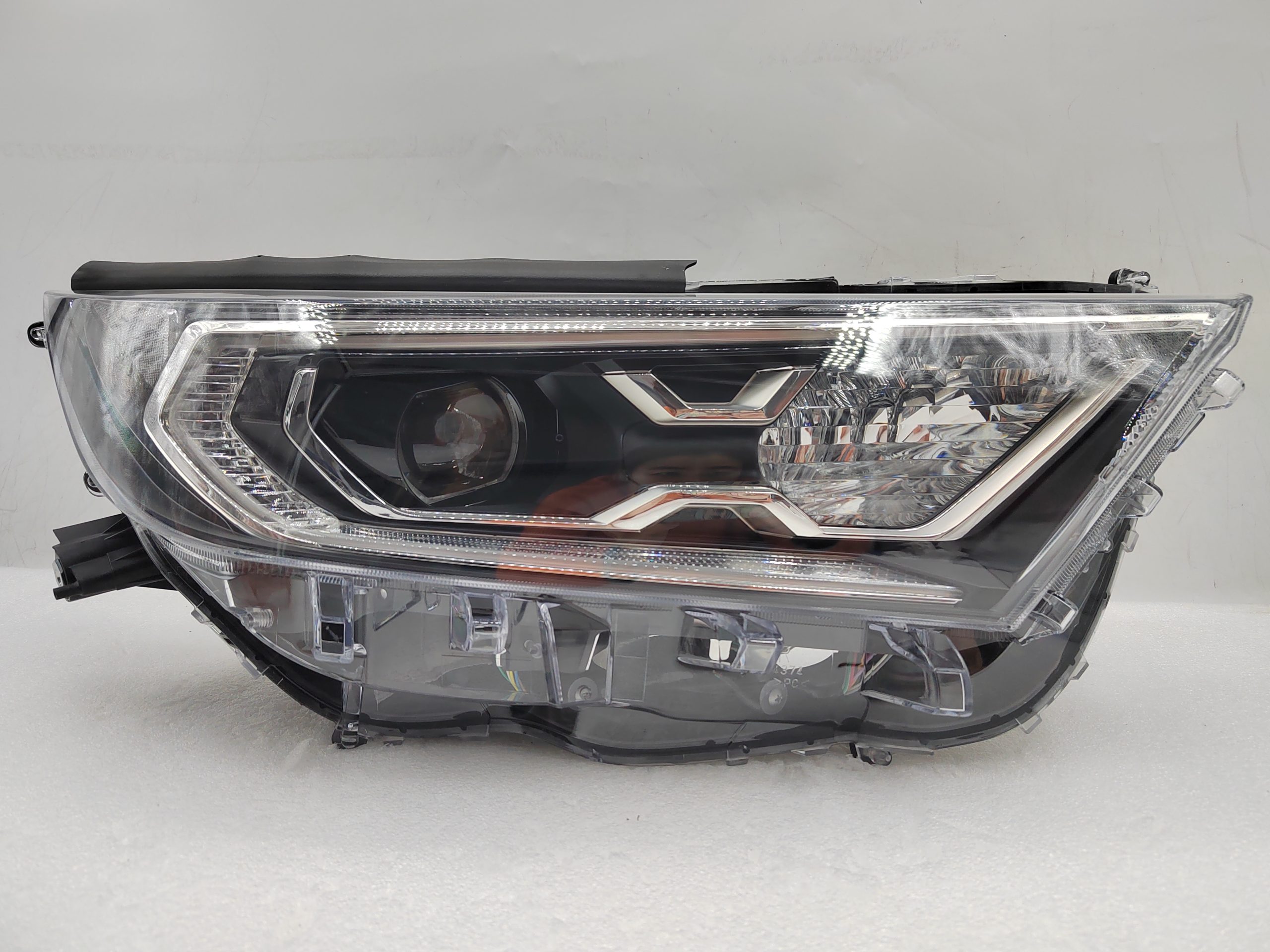 TOYOTA RAV4 V XA50 2019-2021 LED R.H.S HEADLIGHT ASSEMBLY