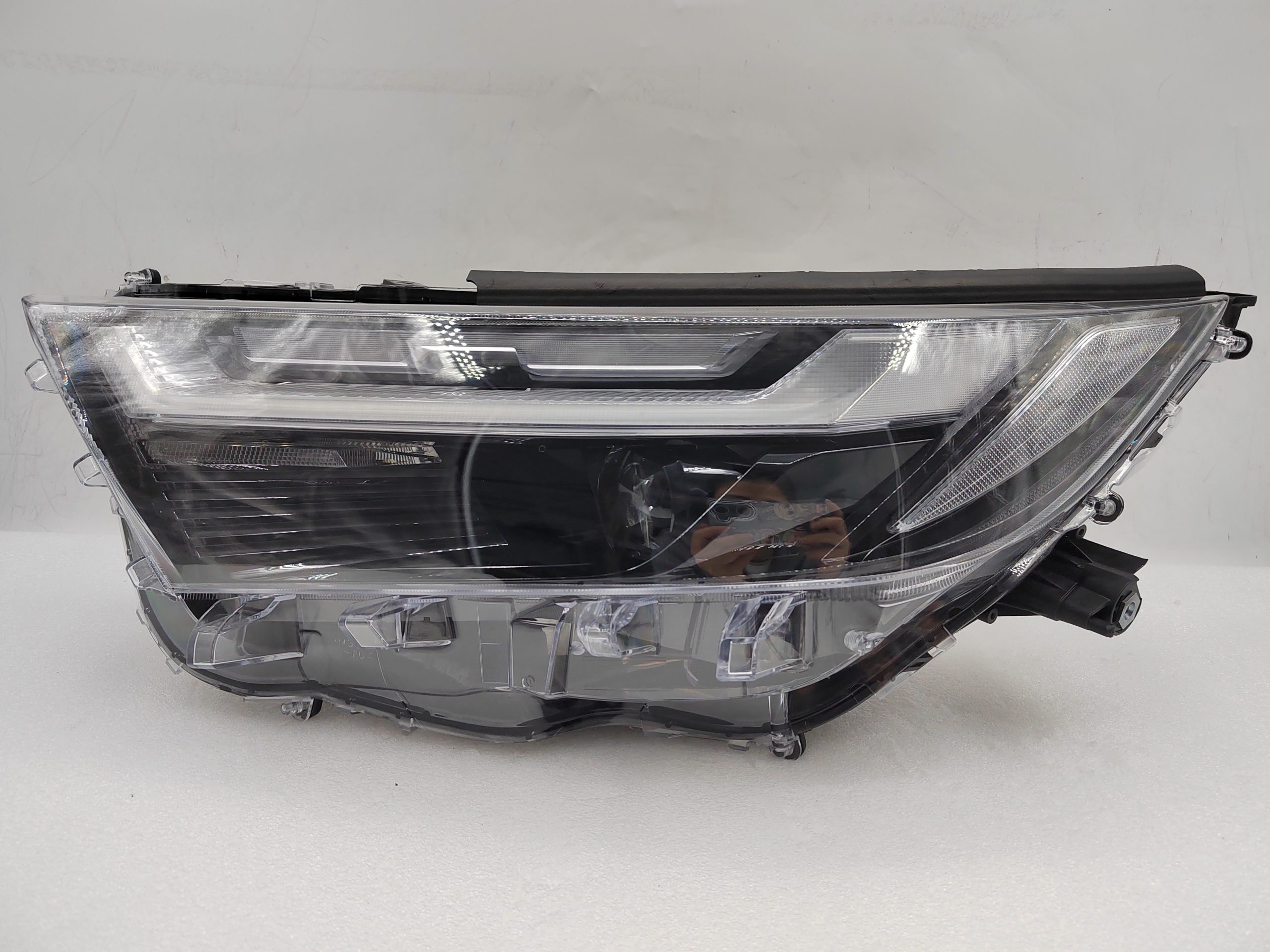 TOYOTA RAV4 2022-2023 LED L.H.S HEADLIGHT ASSEMBLY