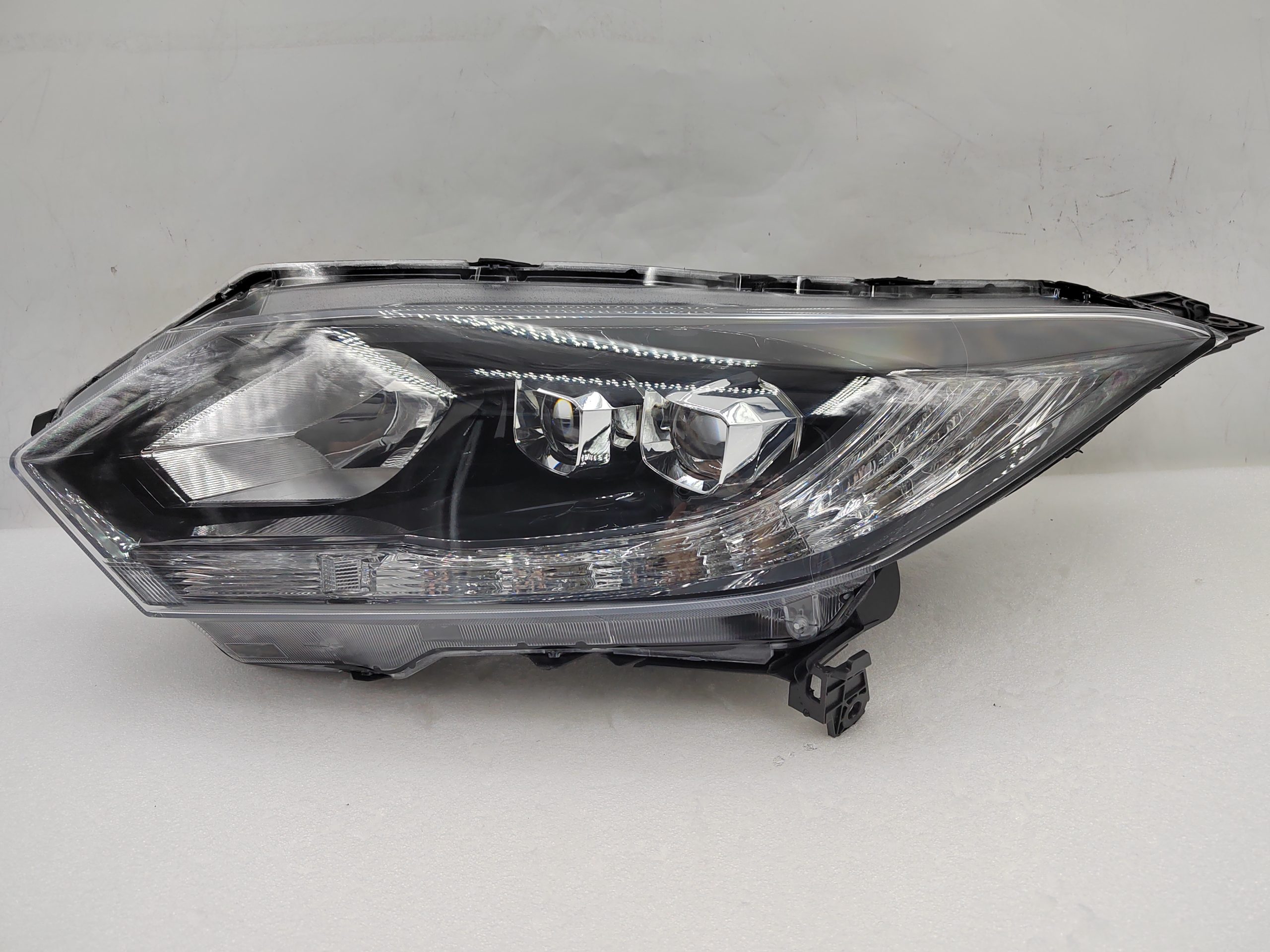 HONDA HR-V 2015-2018 LED L.H.S HEADLIGHT ASSEMBLY