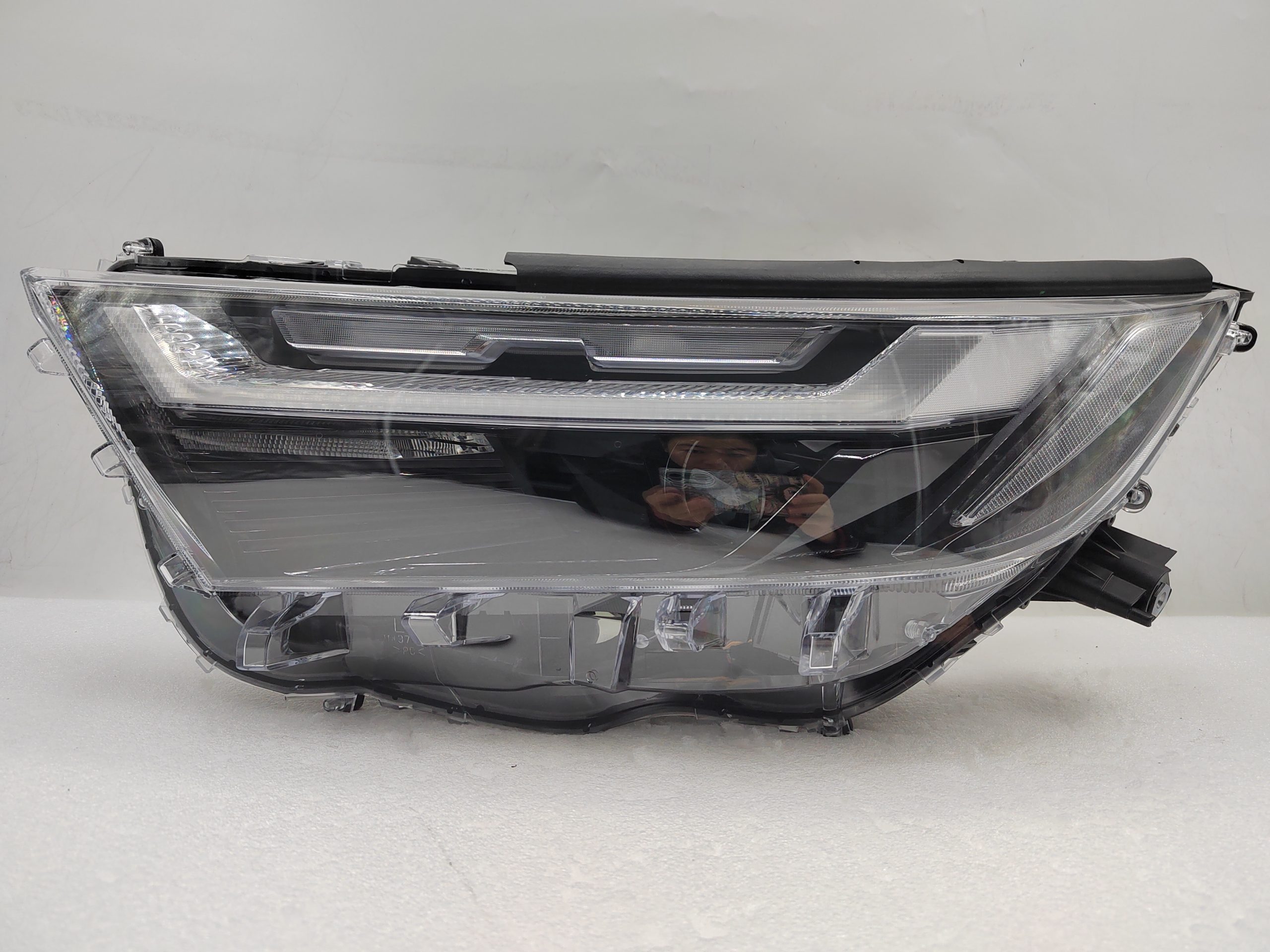 TOYOTA RAV4 2022-2023 LED L.H.S HEADLIGHT ASSEMBLY