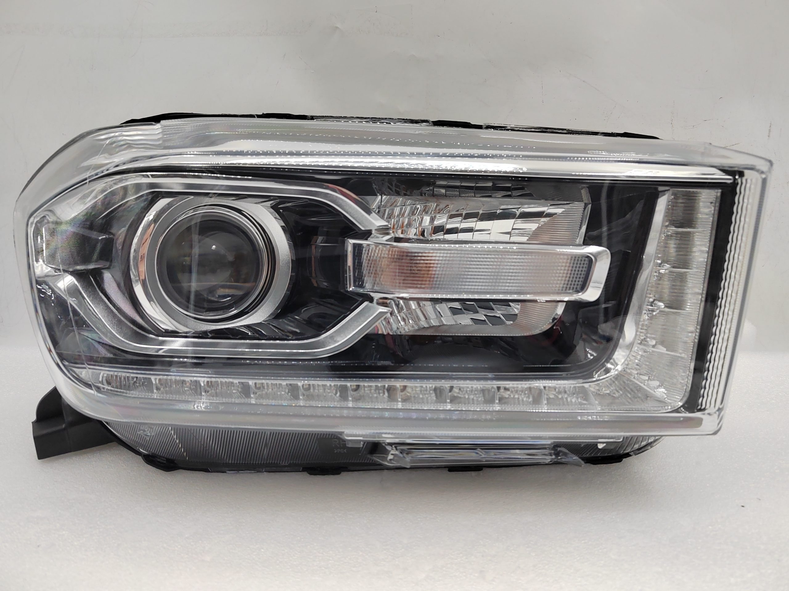 MAXUS LDV T60 2017-2020 LED R.H.S HEADLIGHT ASSEMBLY