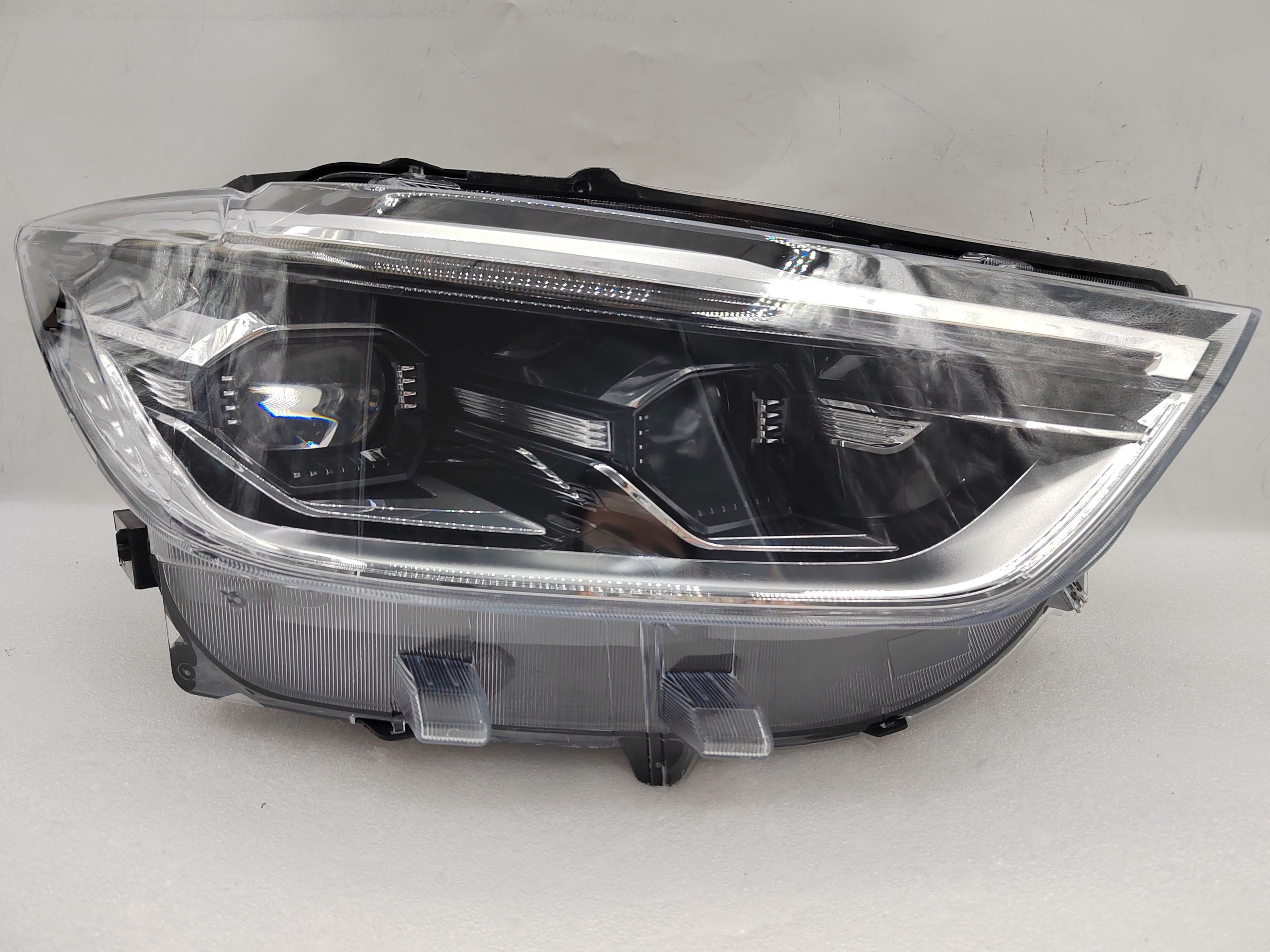 MAXUS LDV D90 2022-2024 LED R.H.S HEADLIGHT ASSEMBLY