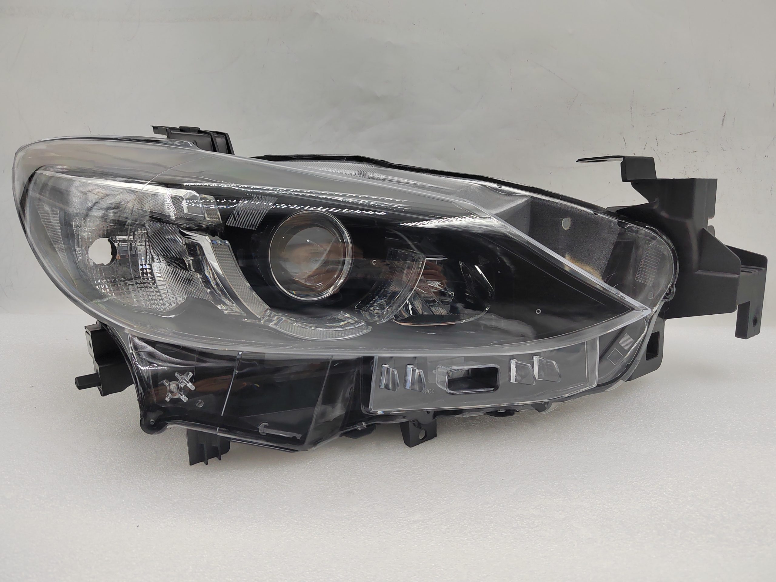MAZDA 6 2015-2017 LED R.H.S HEADLIGHT ASSEMBLY