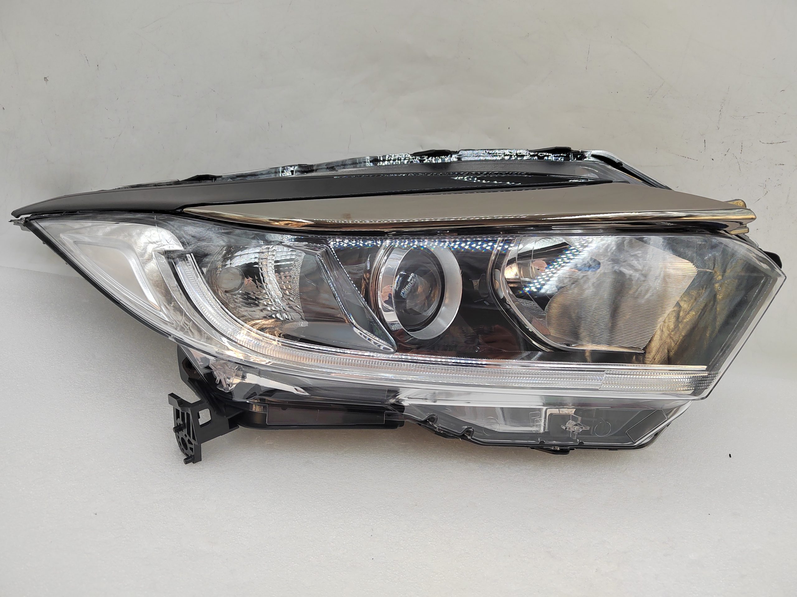 HONDA HR-V 2019-2021 HALOGEN R.H.S HEADLIGHT ASSEMBLY