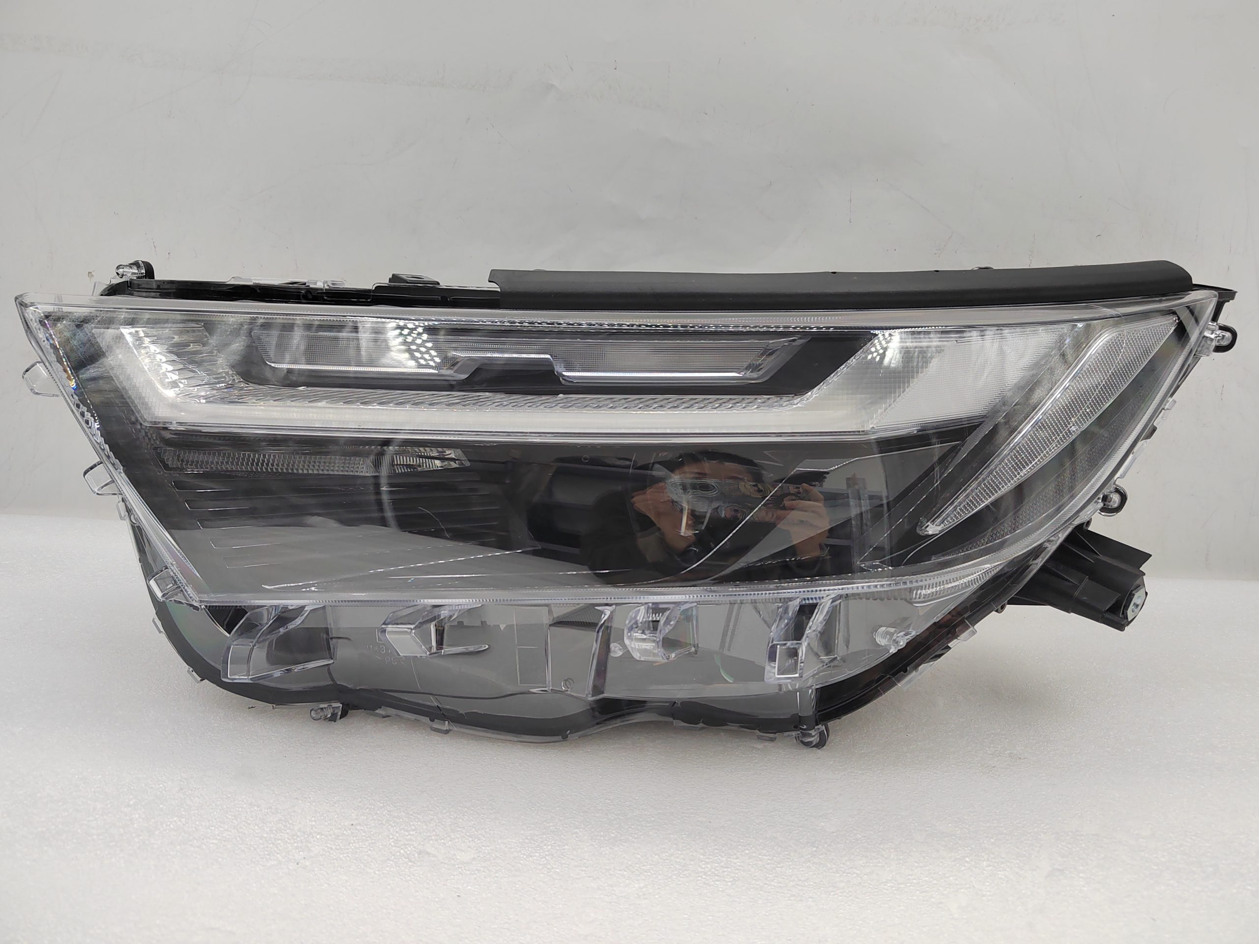 TOYOTA RAV4 2022-2023 LED L.H.S HEADLIGHT ASSEMBLY