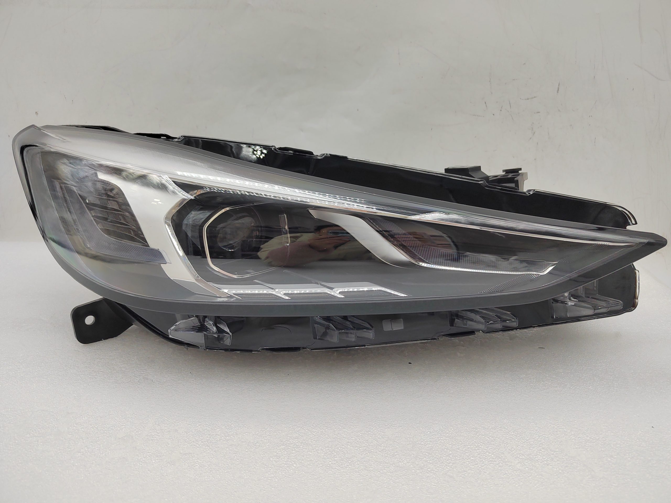 MG 5 GT 2023-2024 LED R.H.S HEADLIGHT ASSEMBLY