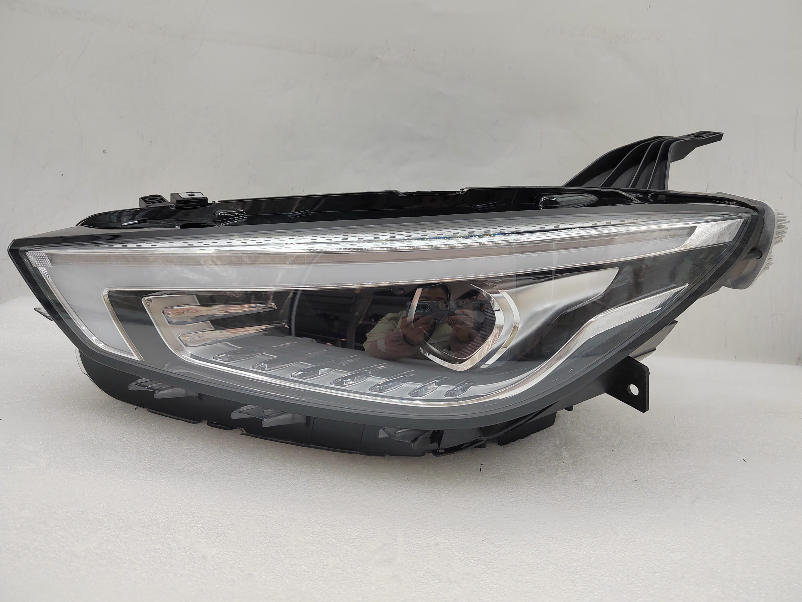 MG ZST 2021-2023 LED L.H.S HEADLIGHT ASSEMBLY