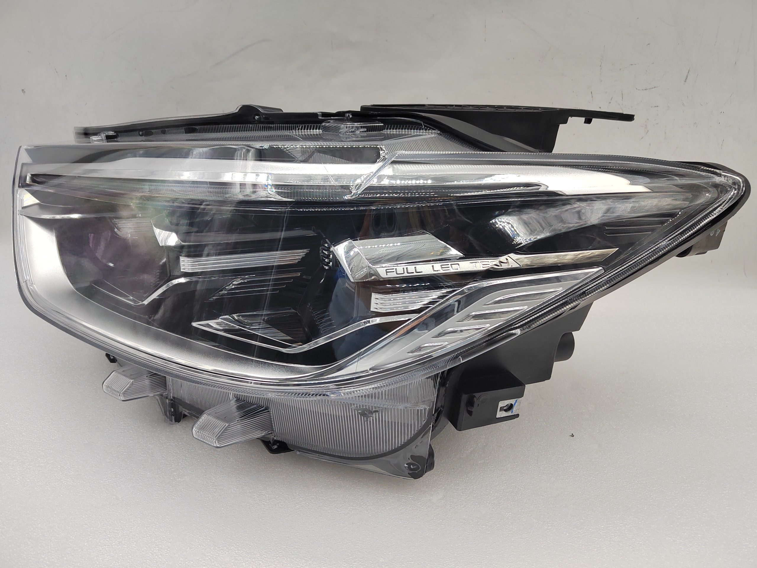 MAXUS LDV D90 PR0 2022-2024 LED L.H.S HEADLIGHT ASSEMBLY
