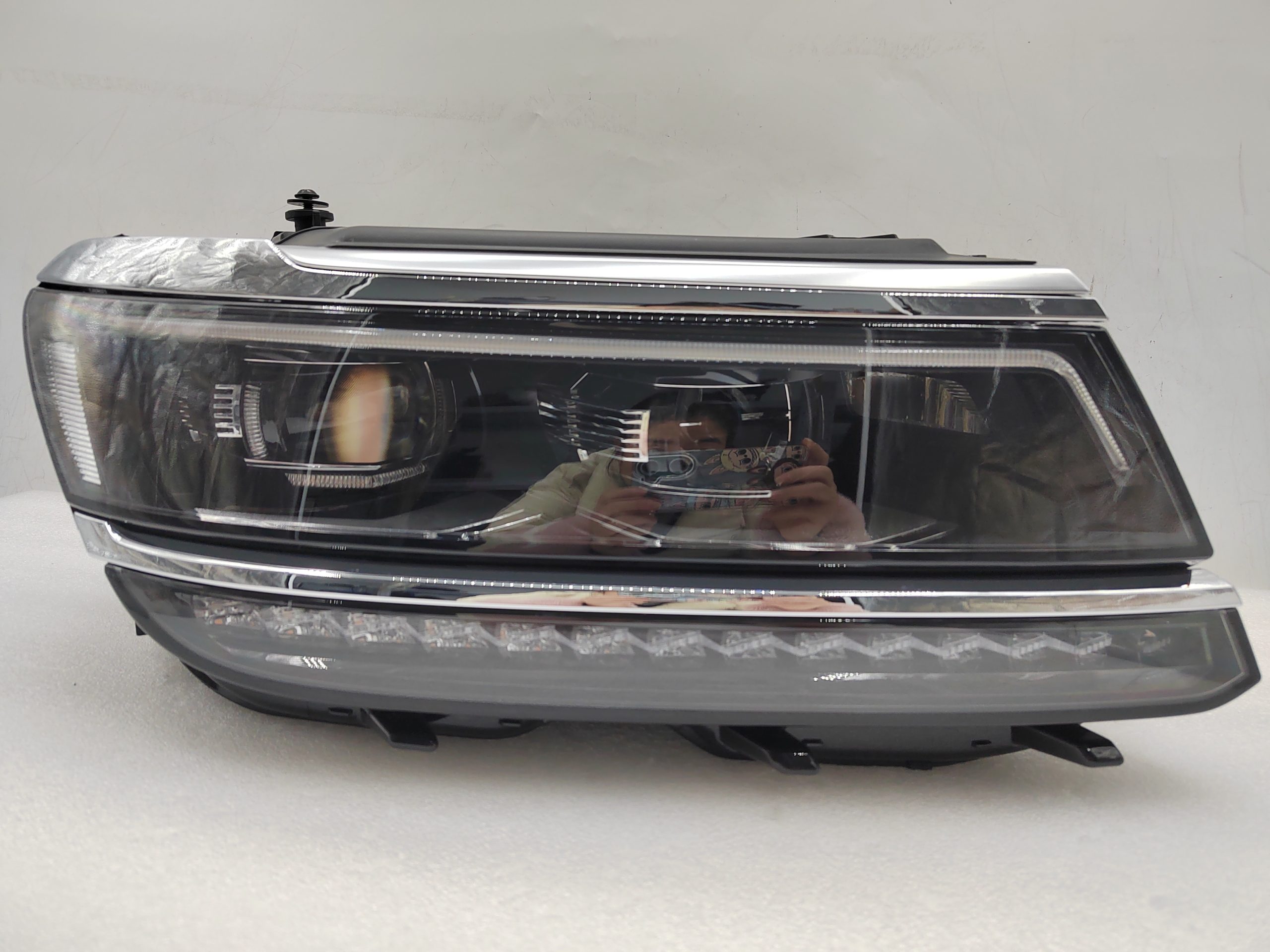 VOLKSWAGEN TIGUAN 2017-2020 LED R.H.S HEADLIGHT ASSEMBLY