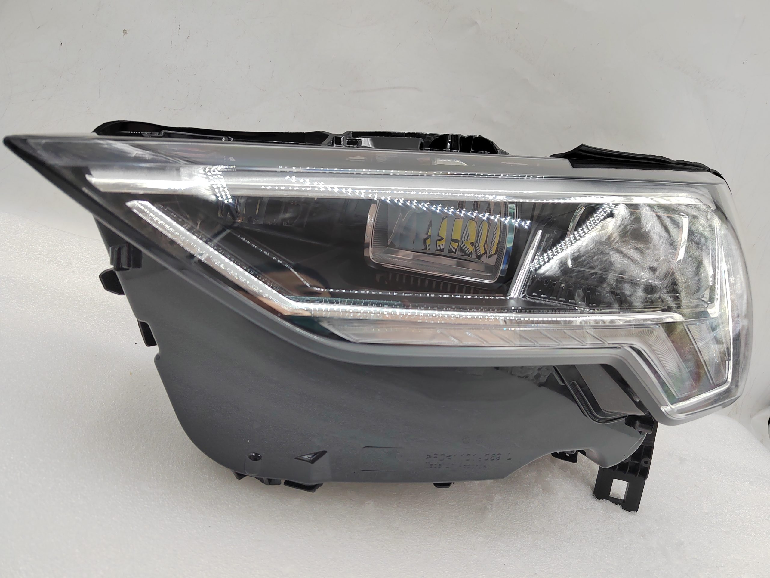 AUDI Q3 83A 2019-2023 LED L.H.S HEADLIGHT ASSEMBLY