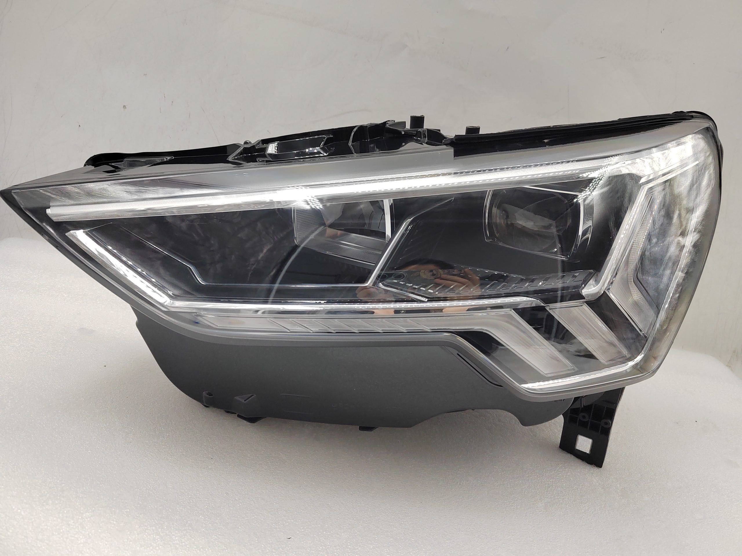 AUDI Q3 83A 2019-2023 LED L.H.S HEADLIGHT ASSEMBLY