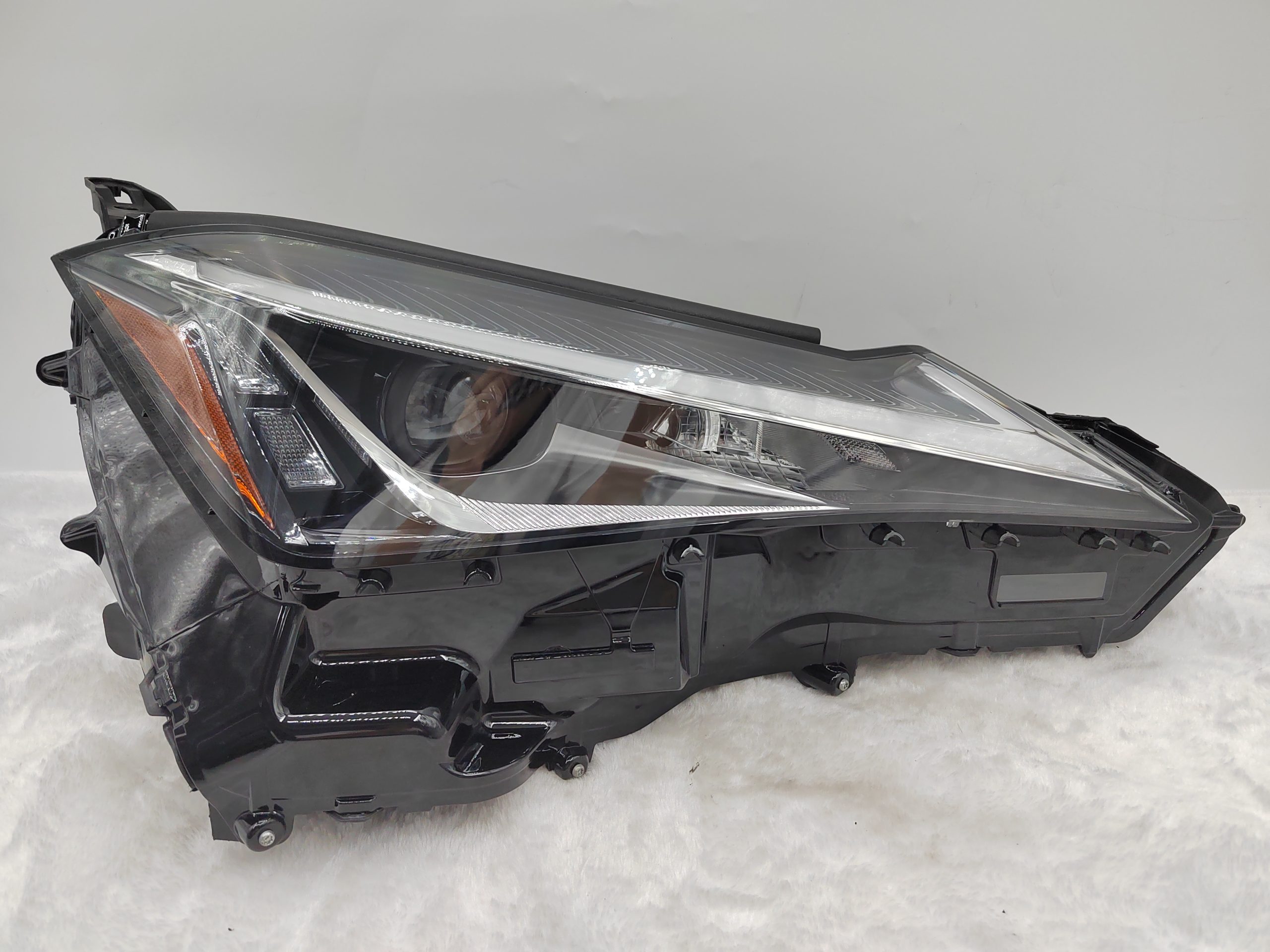 LEXUS UX 200&250H 2019-2023 LED R.H.S HEADLIGHT ASSEMBLY