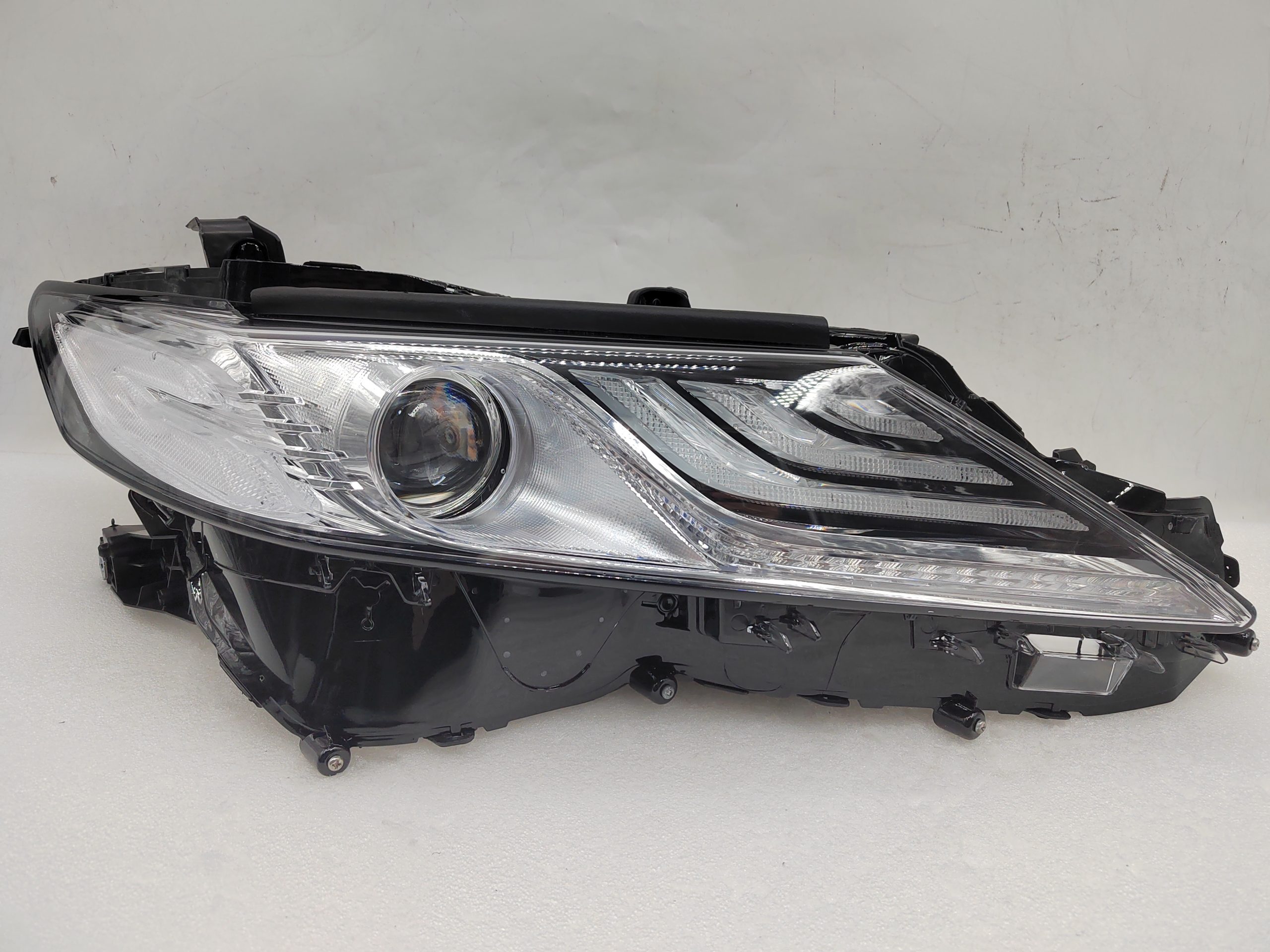 TOYOTA CAMRY ACV70 2018-2022 LED R.H.S HEADLIGHT ASSEMBLY
