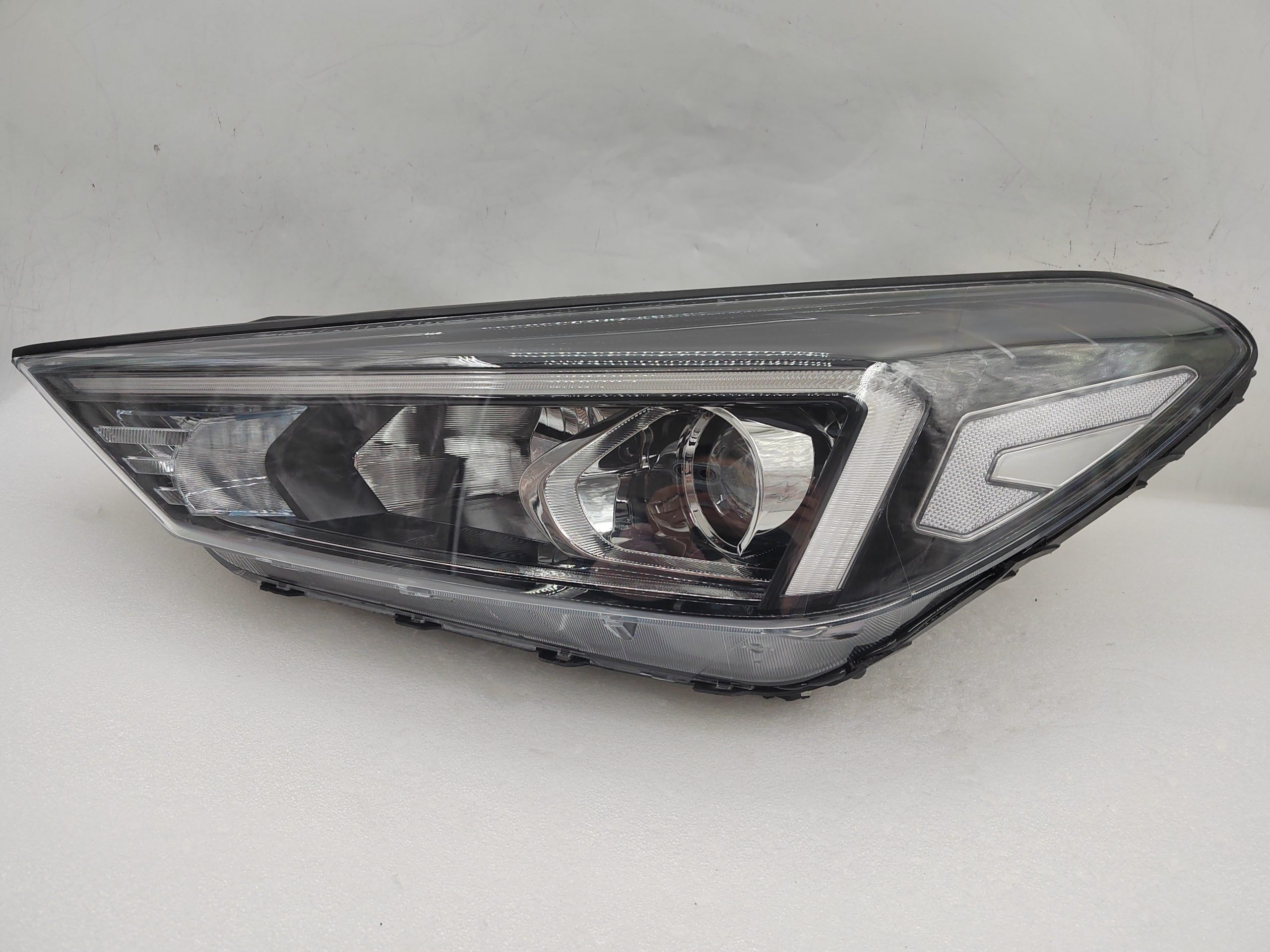 HYUNDAI TUCSON III 2018-2020 HALOGEN L.H.S HEADLIGHT ASSEMBLY
