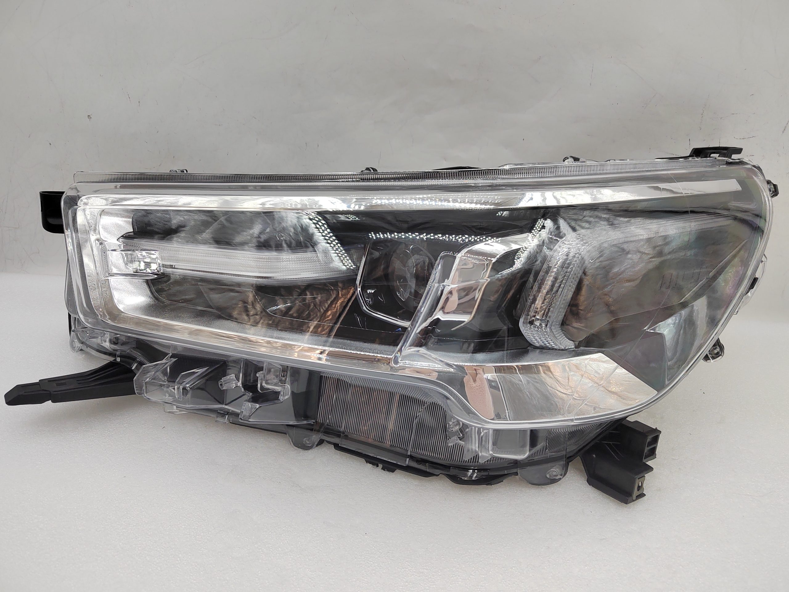 TOYOTA HILUX REVO 2020-2023 LED L.H.S HEADLIGHT ASSEMBLY