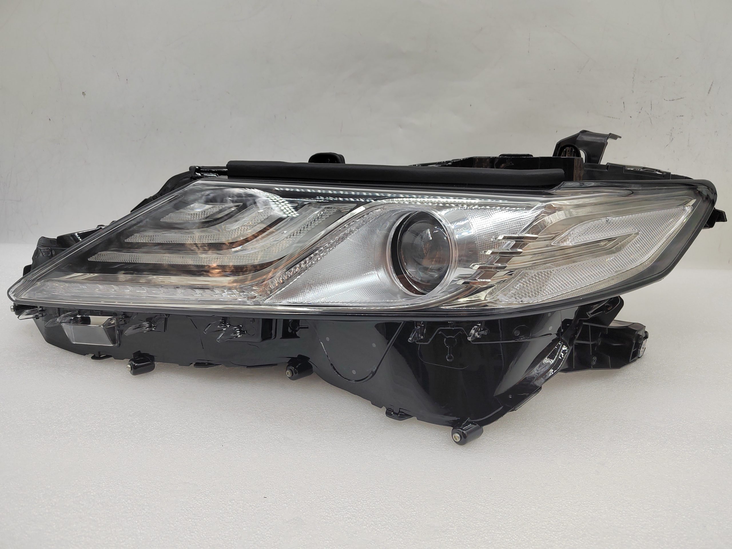 TOYOTA CAMRY ACV70 2018-2022 LED L.H.S HEADLIGHT ASSEMBLY