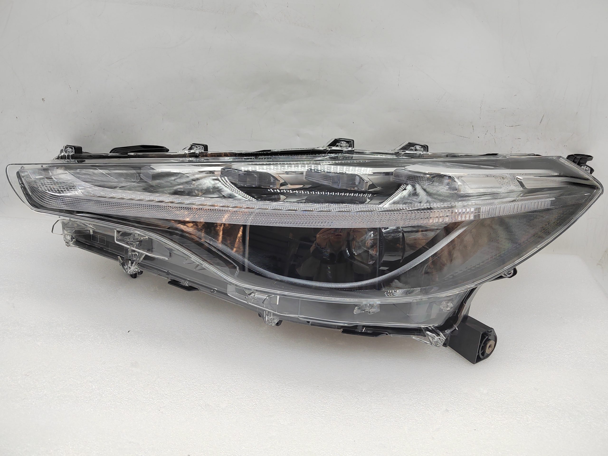TOYOTA COROLLA CROSS 2021-2023 LED L.H.S HEADLIGHT ASSEMBLY