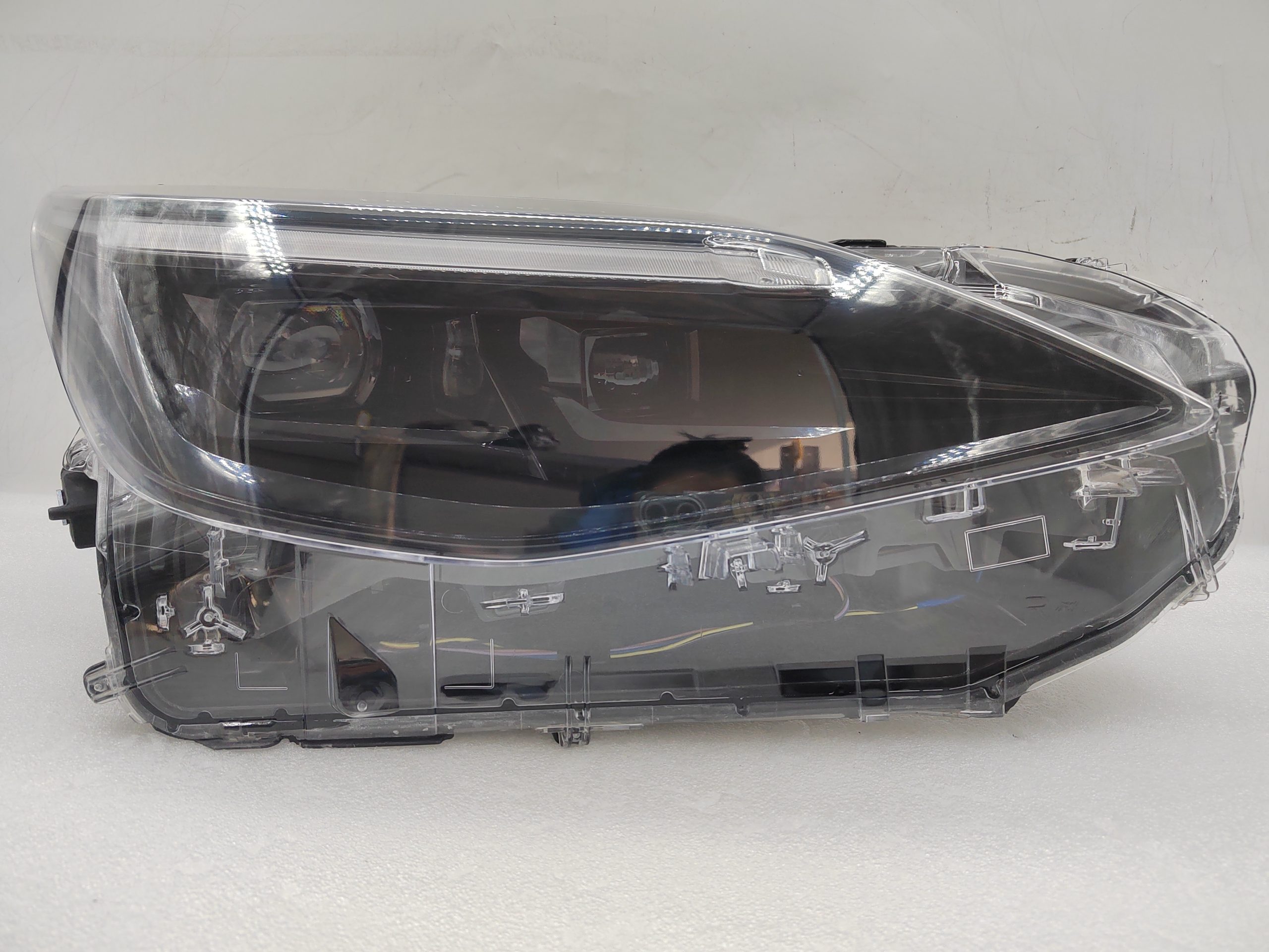 TOYOTA YARIS CROSS MXPB10 2020-2023 LED R.H.S HEADLIGHT ASSEMBLY