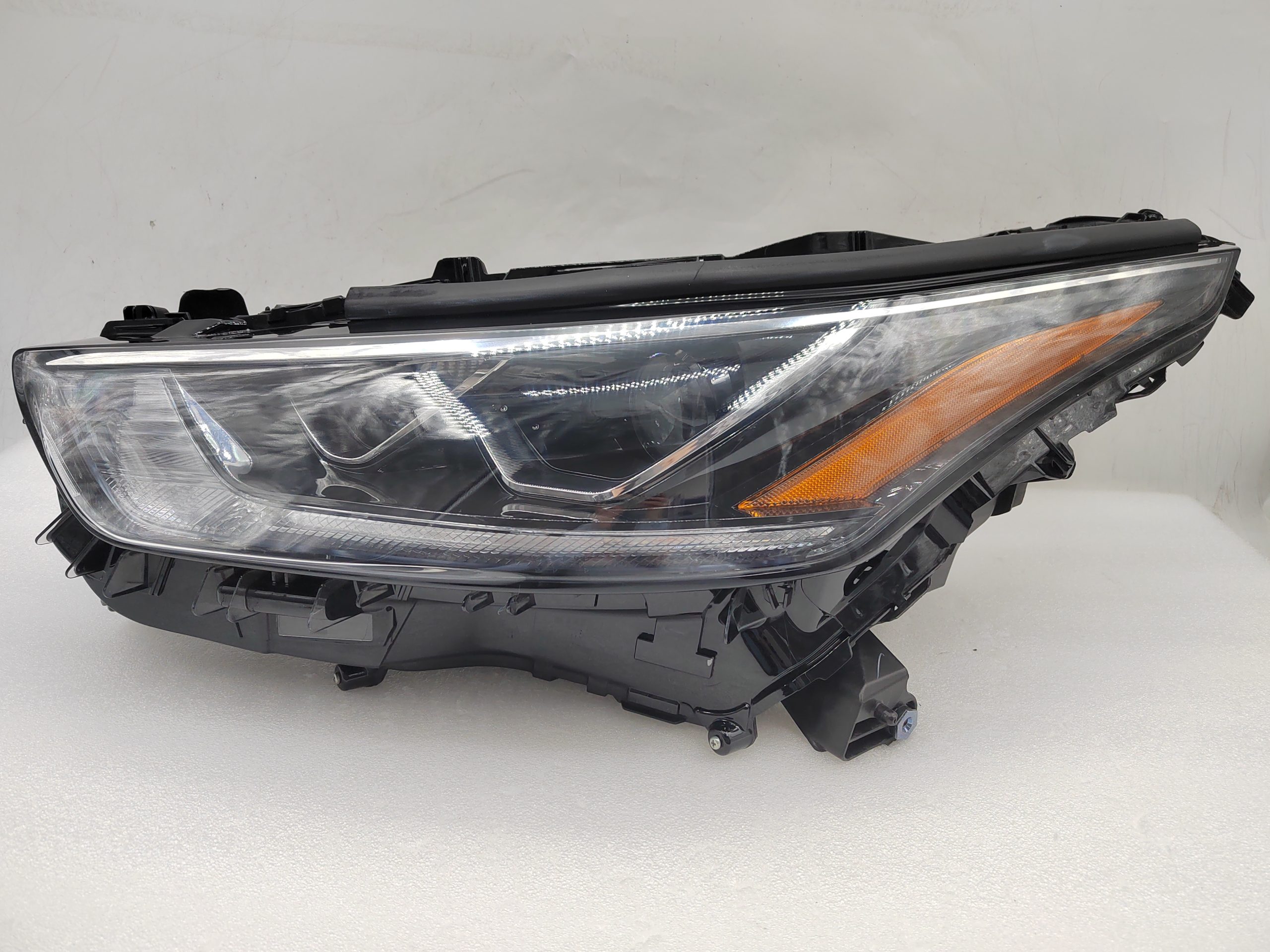 TOYOTA KLUGER 2020-2023 LED L.H.S HEADLIGHT ASSEMBLY