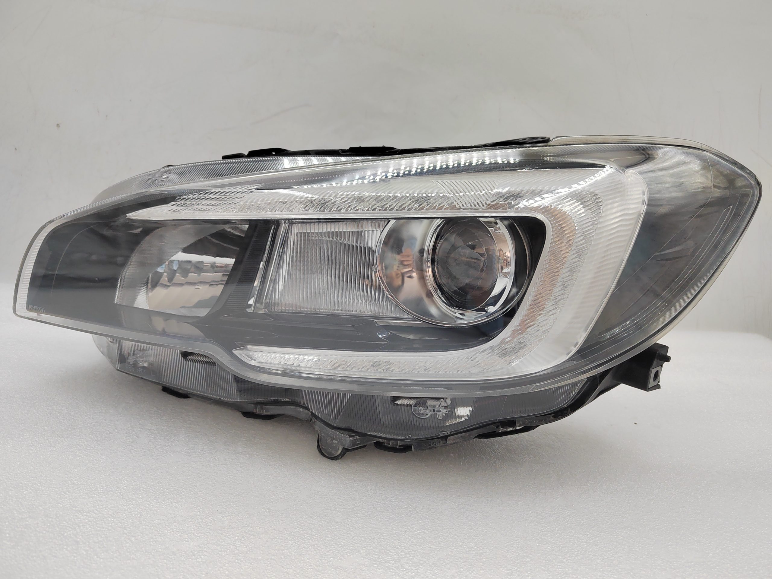 SUBARU WRX LEVORG 2015-2017 LED L.H.S HEADLIGHT ASSEMBLY