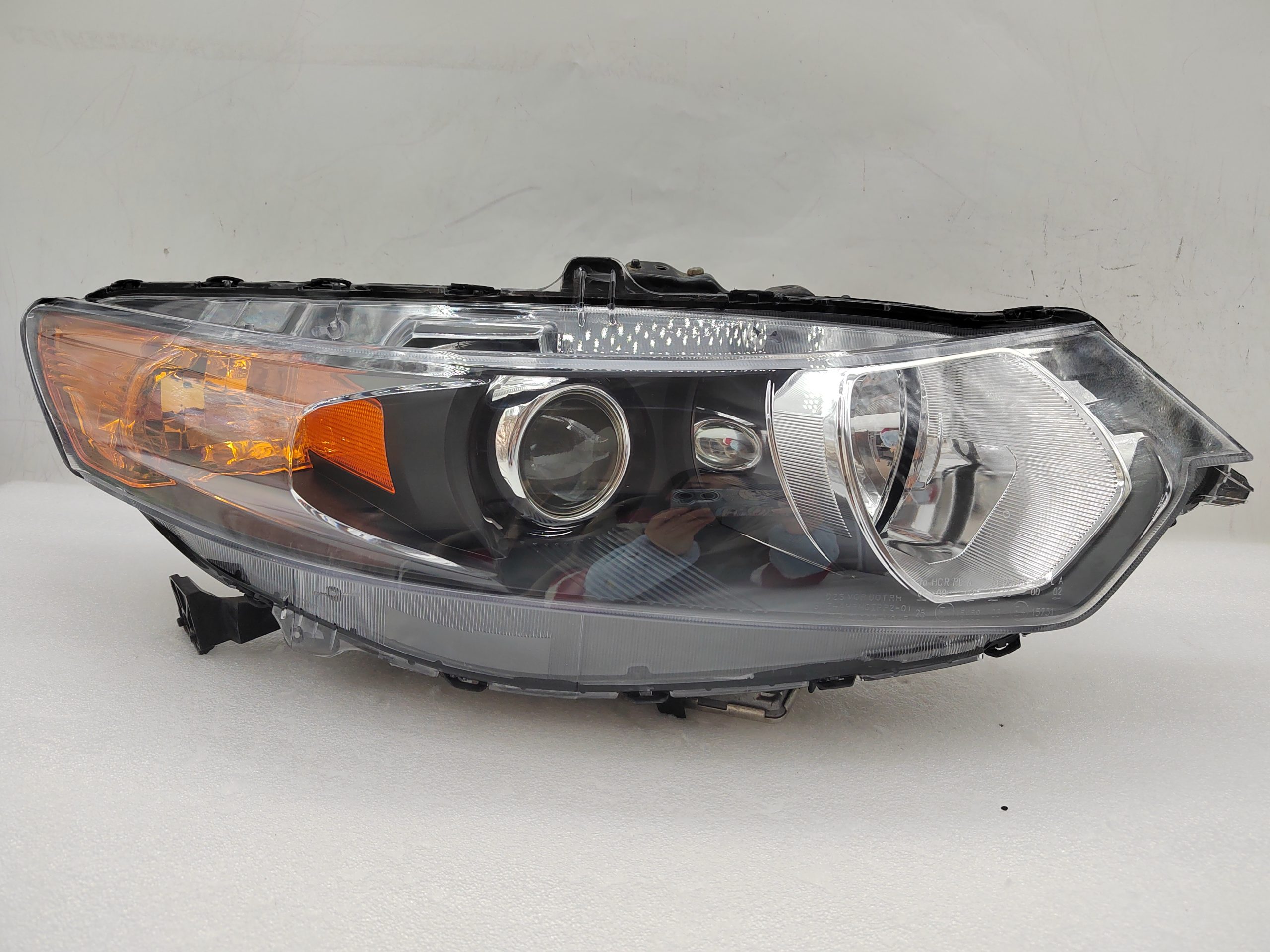 HONDA ACCORD 8 2009-2014 XENON R.H.S HEADLIGHT ASSEMBLY