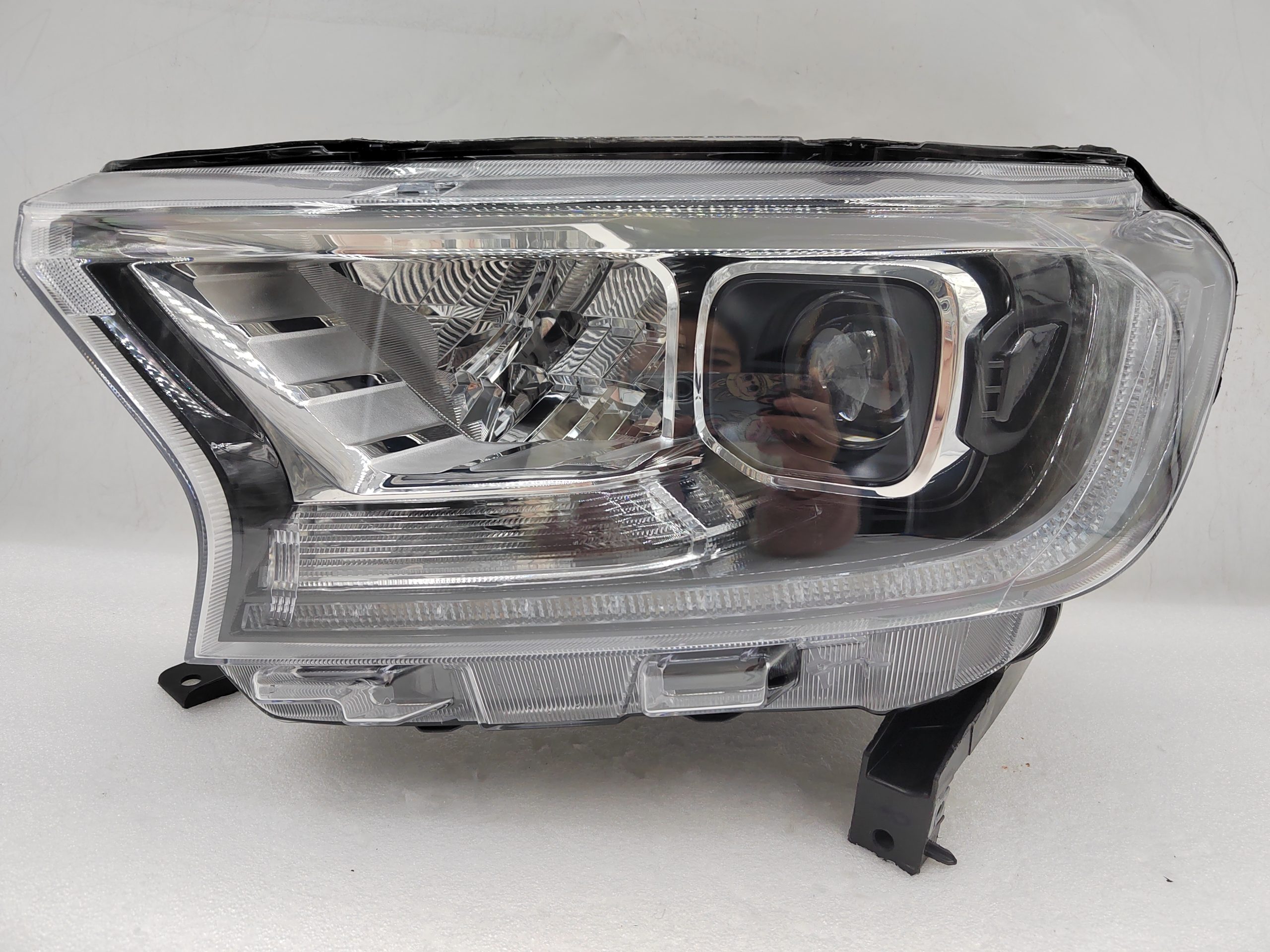 FORD EVEREST RANGER 2020-2021 LED L.H.S HEADLIGHT ASSEMBLY