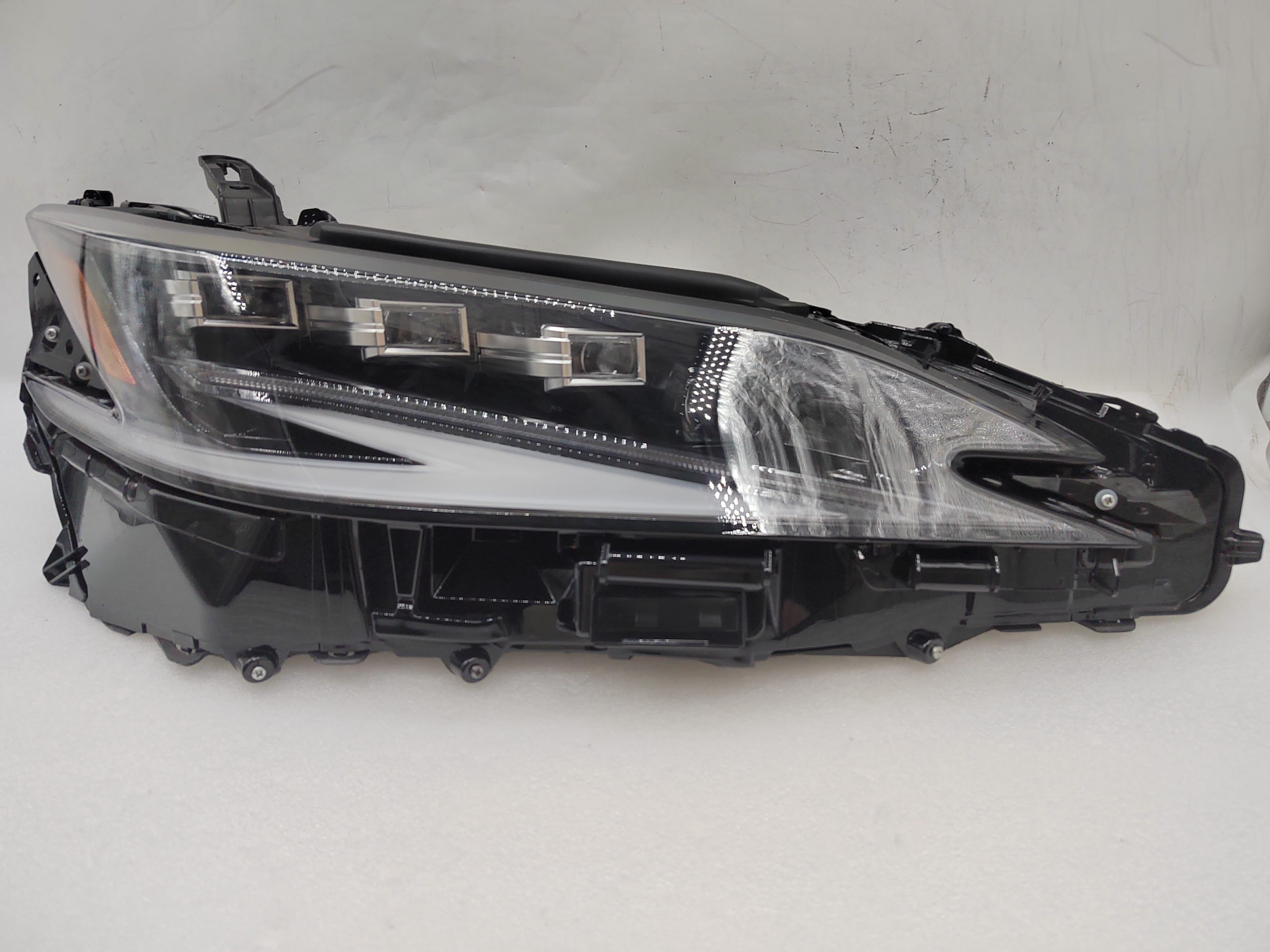 LEXUS ES 300H 2019-2021 LED R.H.S HEADLIGHT ASSEMBLY