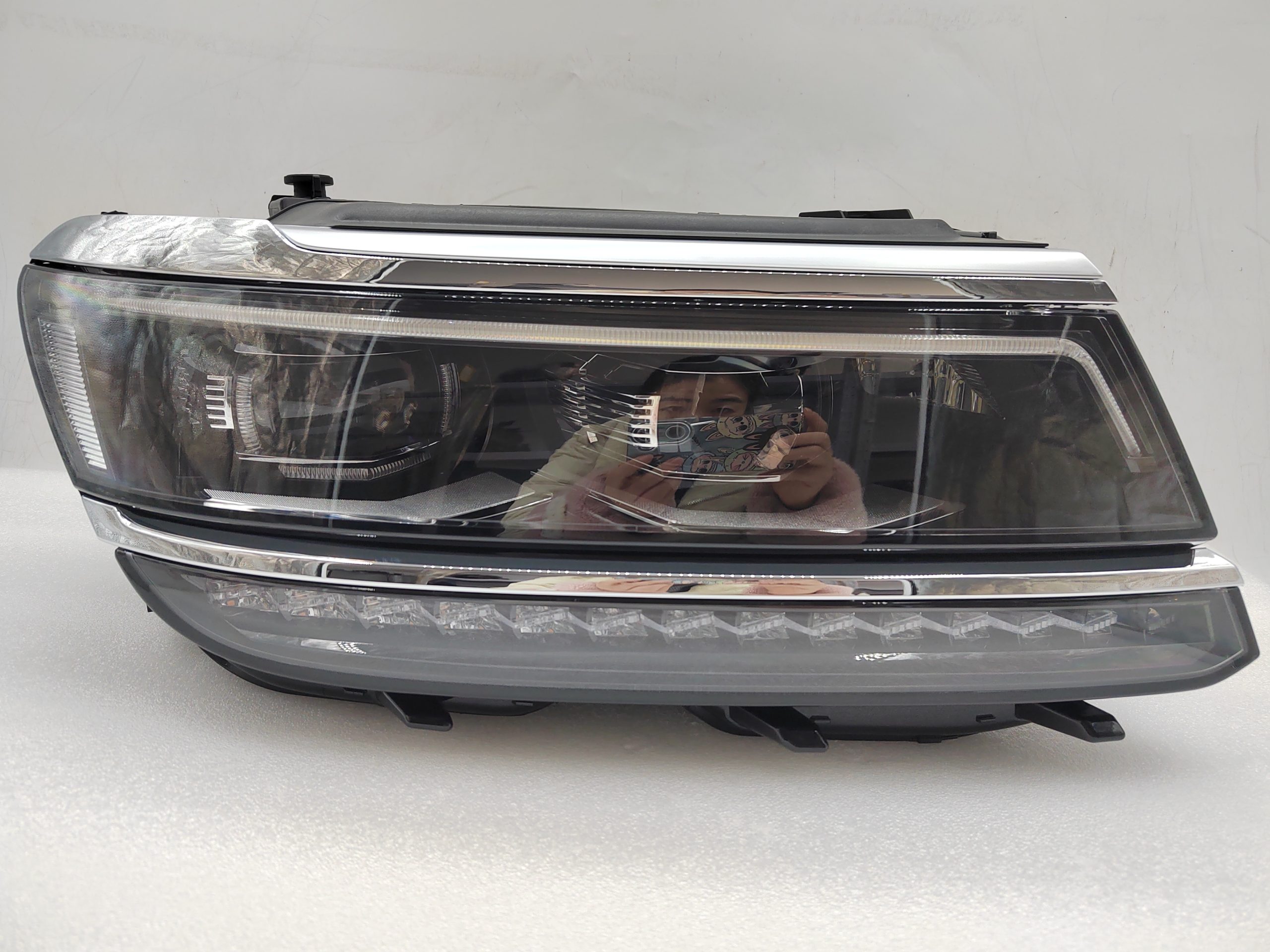VOLKSWAGEN TIGUAN 2017-2020 LED R.H.S HEADLIGHT ASSEMBLY