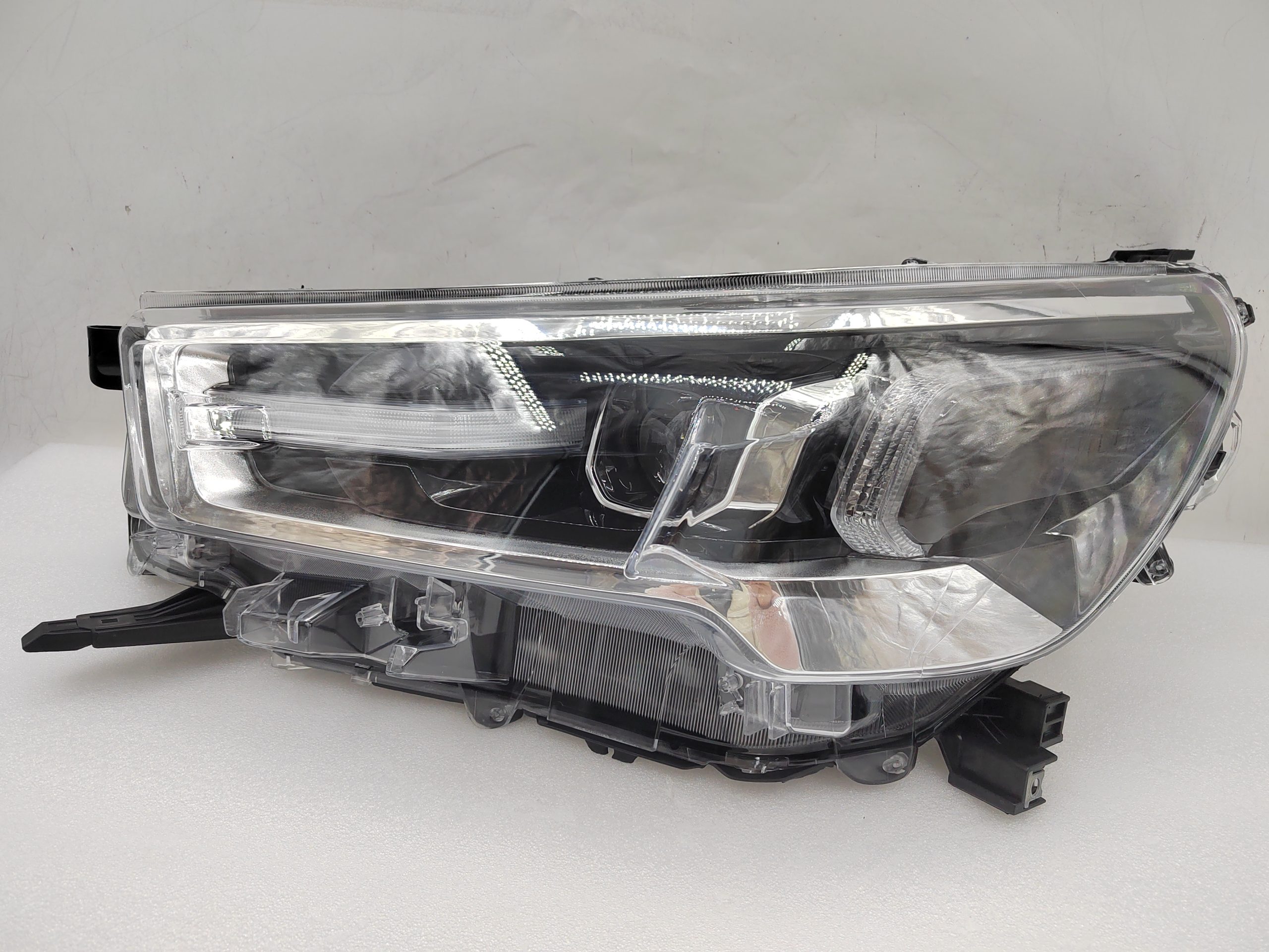 TOYOTA HILUX REVO 2020-2023 LED L.H.S HEADLIGHT ASSEMBLY