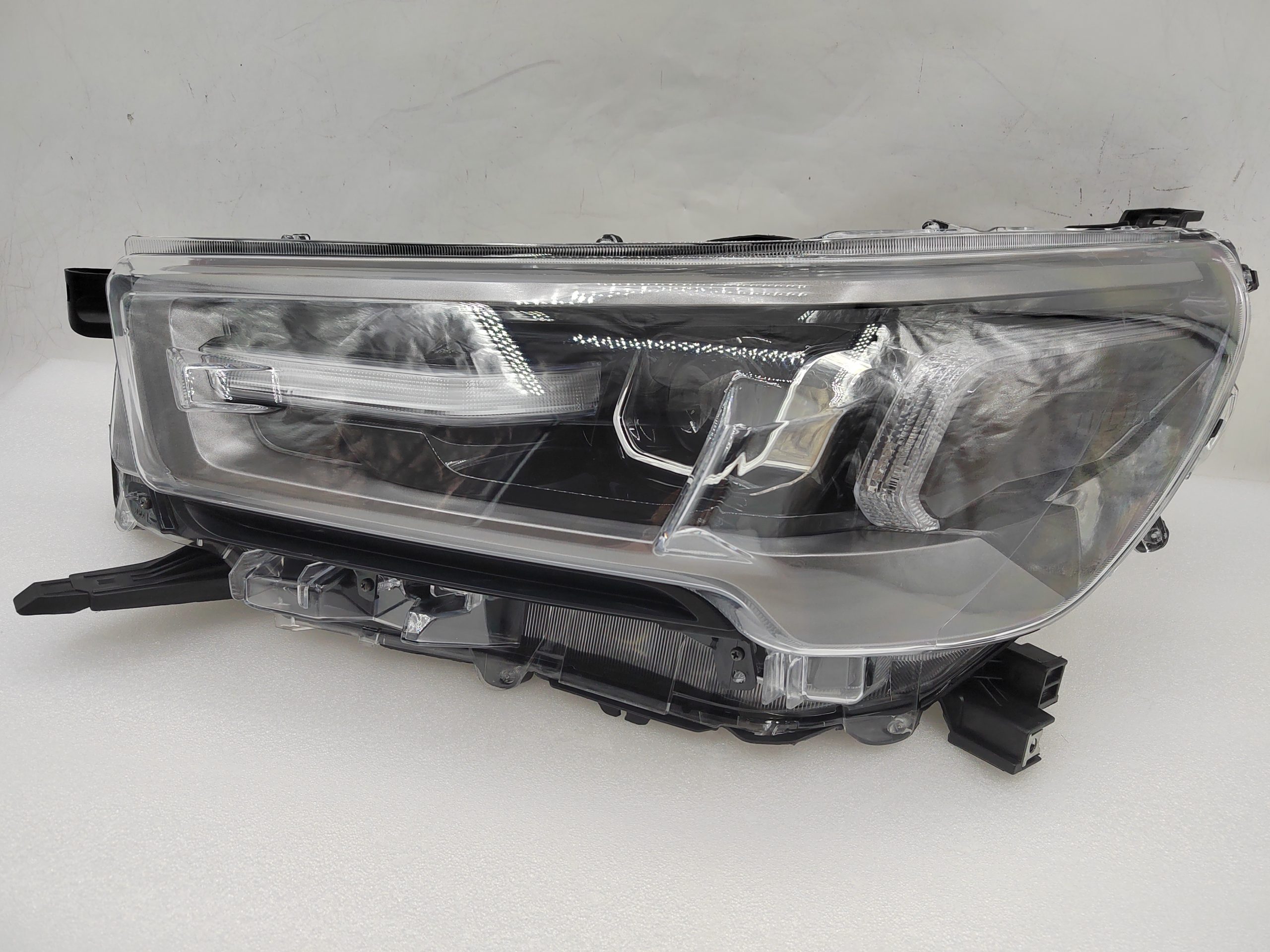 TOYOTA HILUX REVO 2020-2023 LED L.H.S HEADLIGHT ASSEMBLY