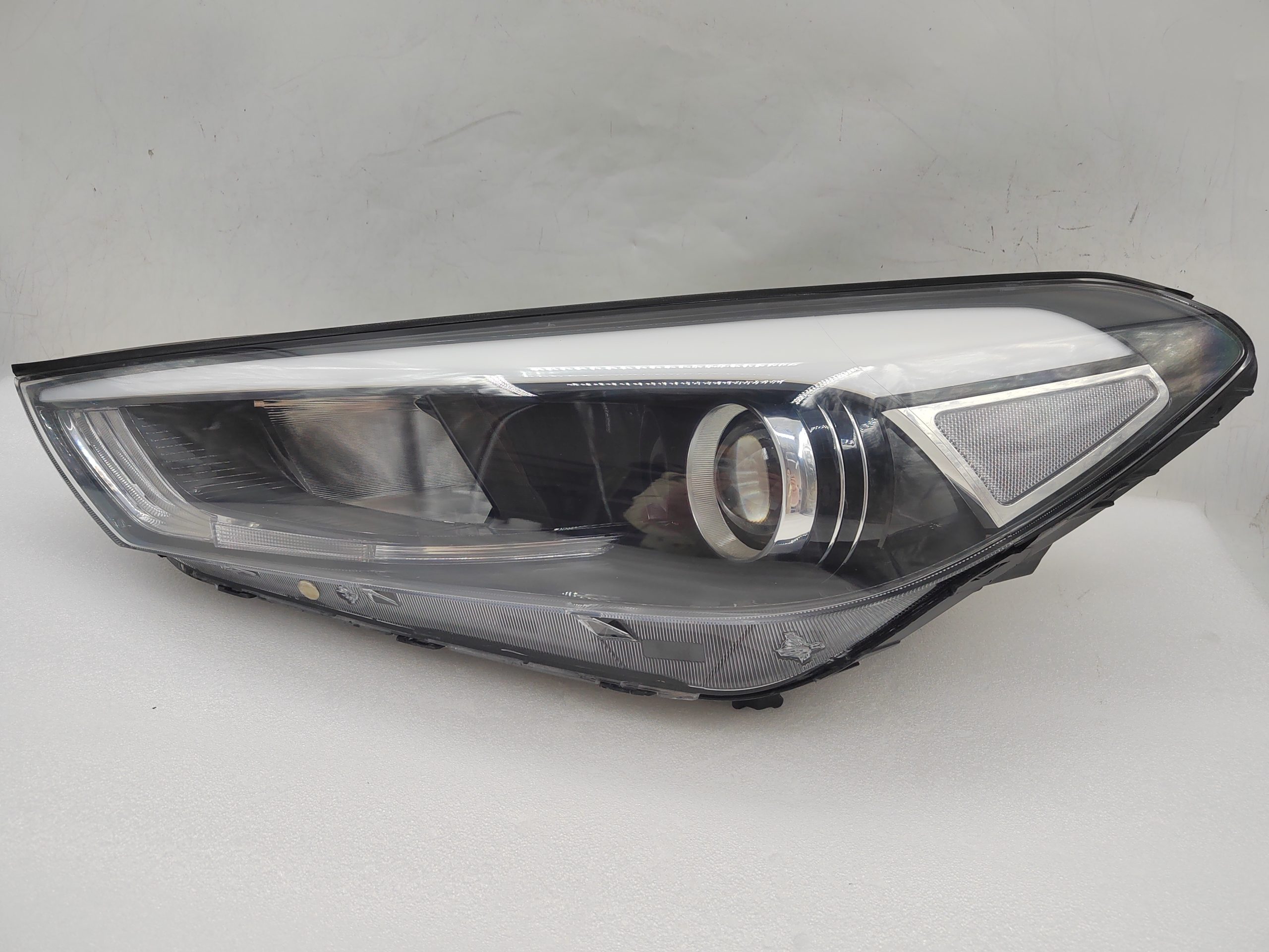 HYUNDAI TUCSON XG 2015-2017 HALOGEN L.H.S HEADLIGHT ASSEMBLY