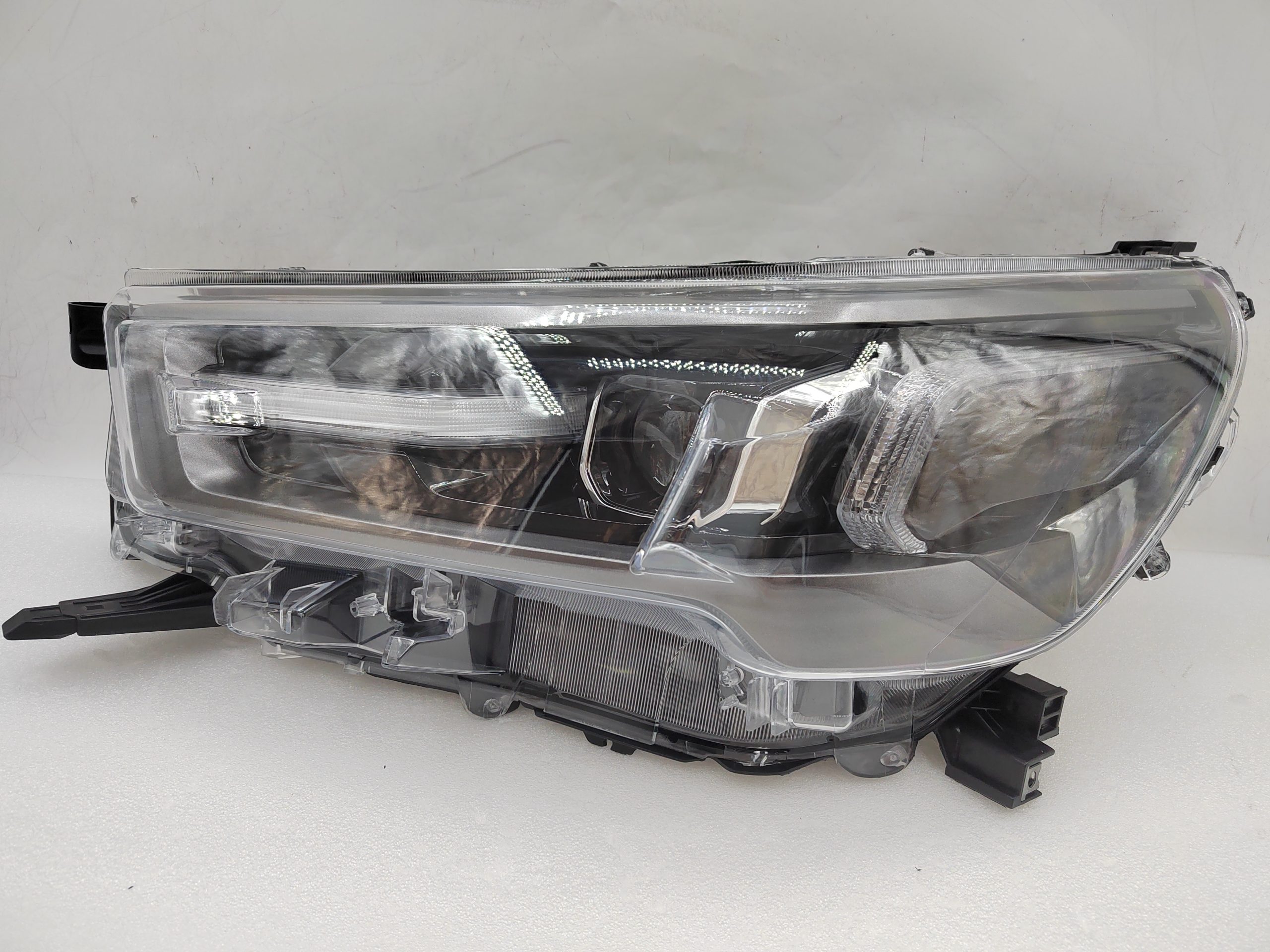 TOYOTA HILUX REVO 2020-2023 LED L.H.S HEADLIGHT ASSEMBLY