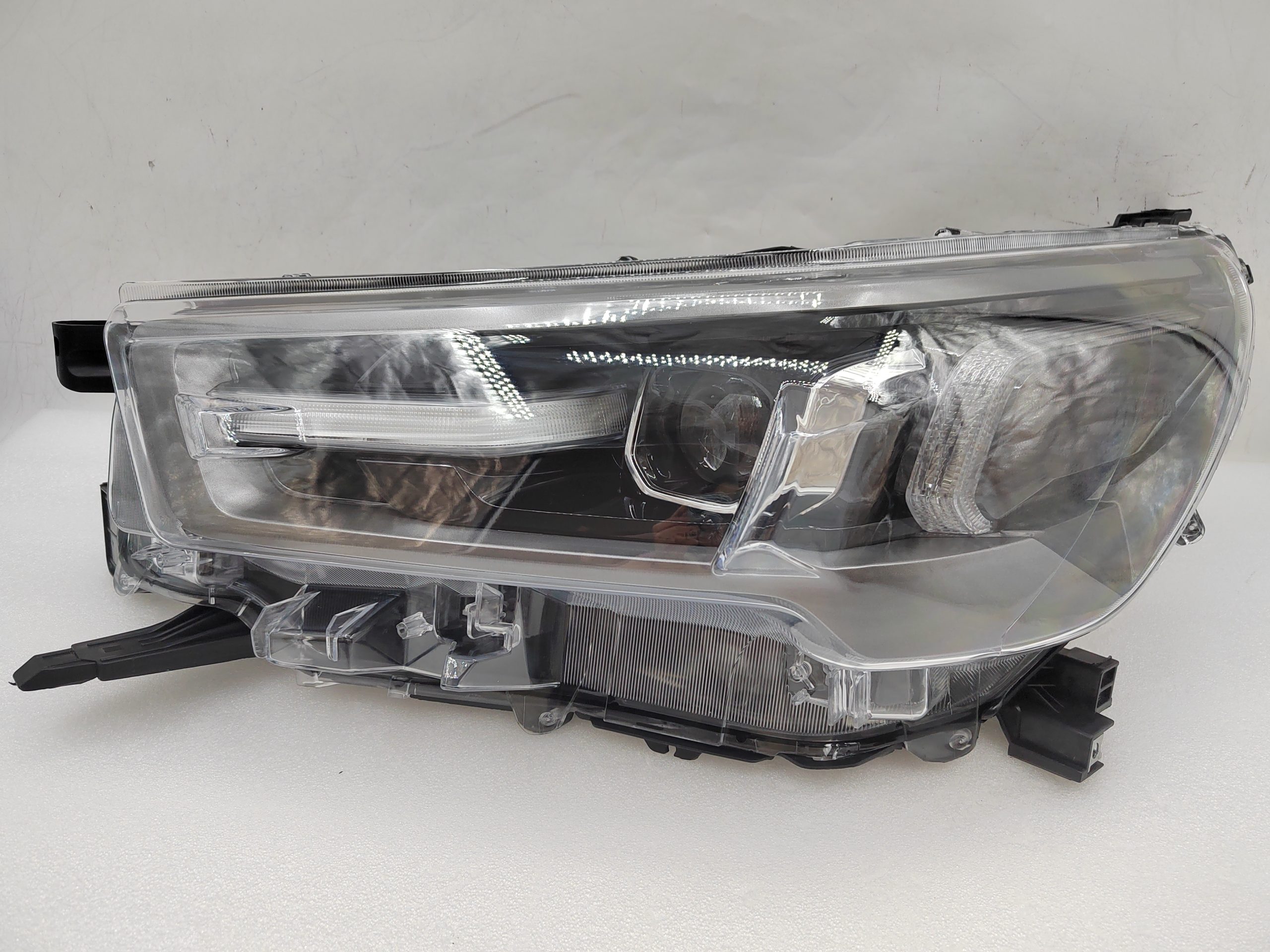 TOYOTA HILUX REVO 2020-2023 LED L.H.S HEADLIGHT ASSEMBLY