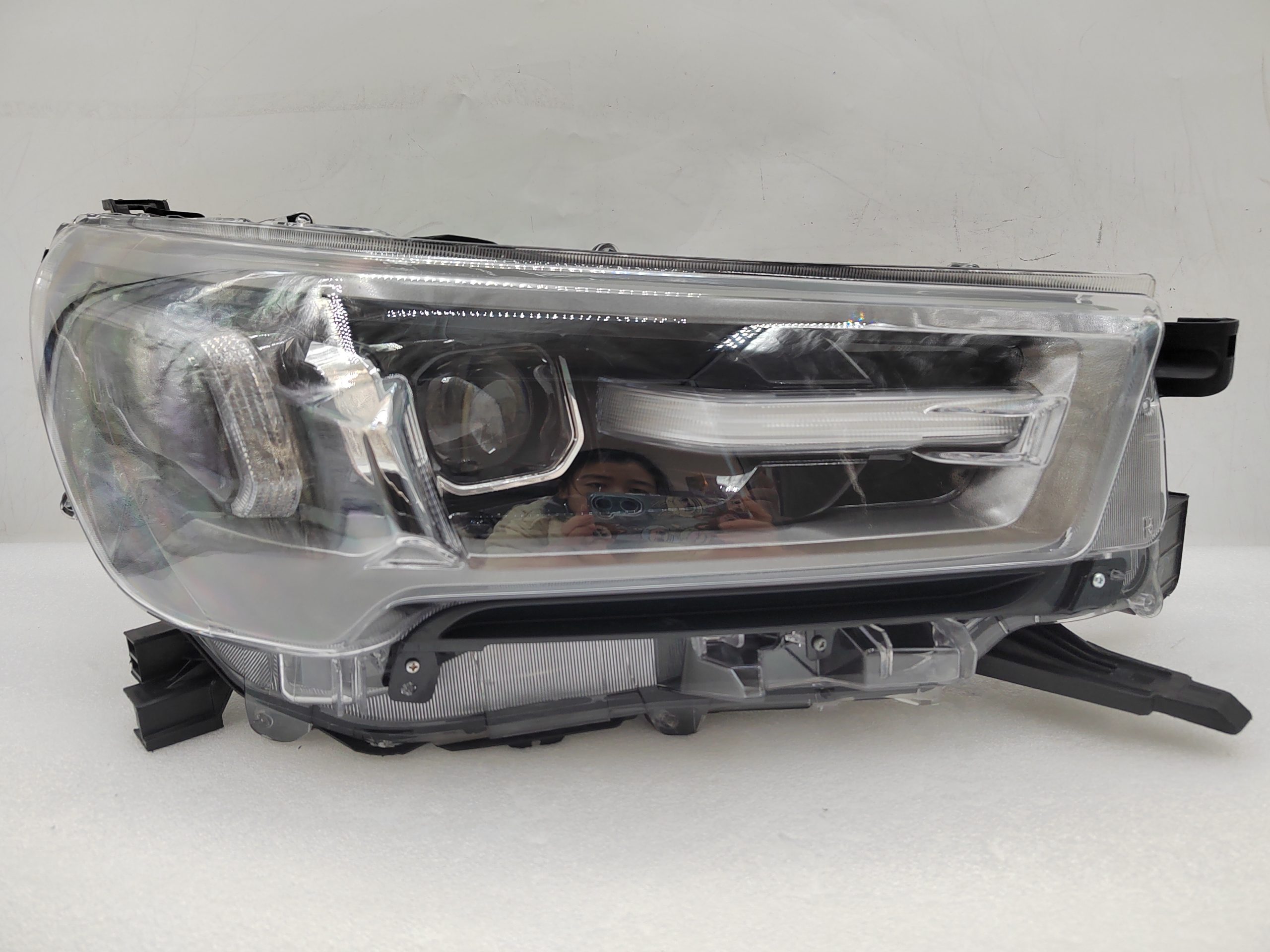 TOYOTA HILUX REVO 2020-2023 LED R.H.S HEADLIGHT ASSEMBLY