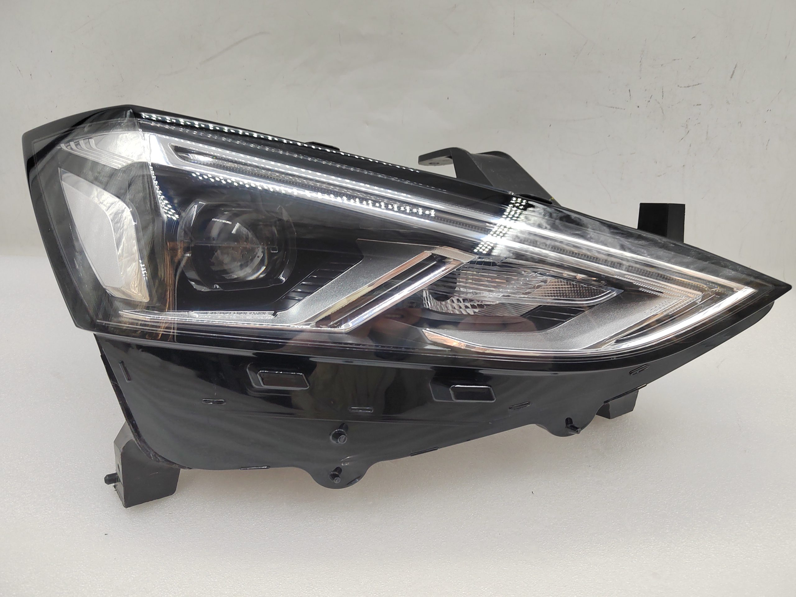 ISUZU MU-X 2021-2024 LED R.H.S HEADLIGHT ASSEMBLY