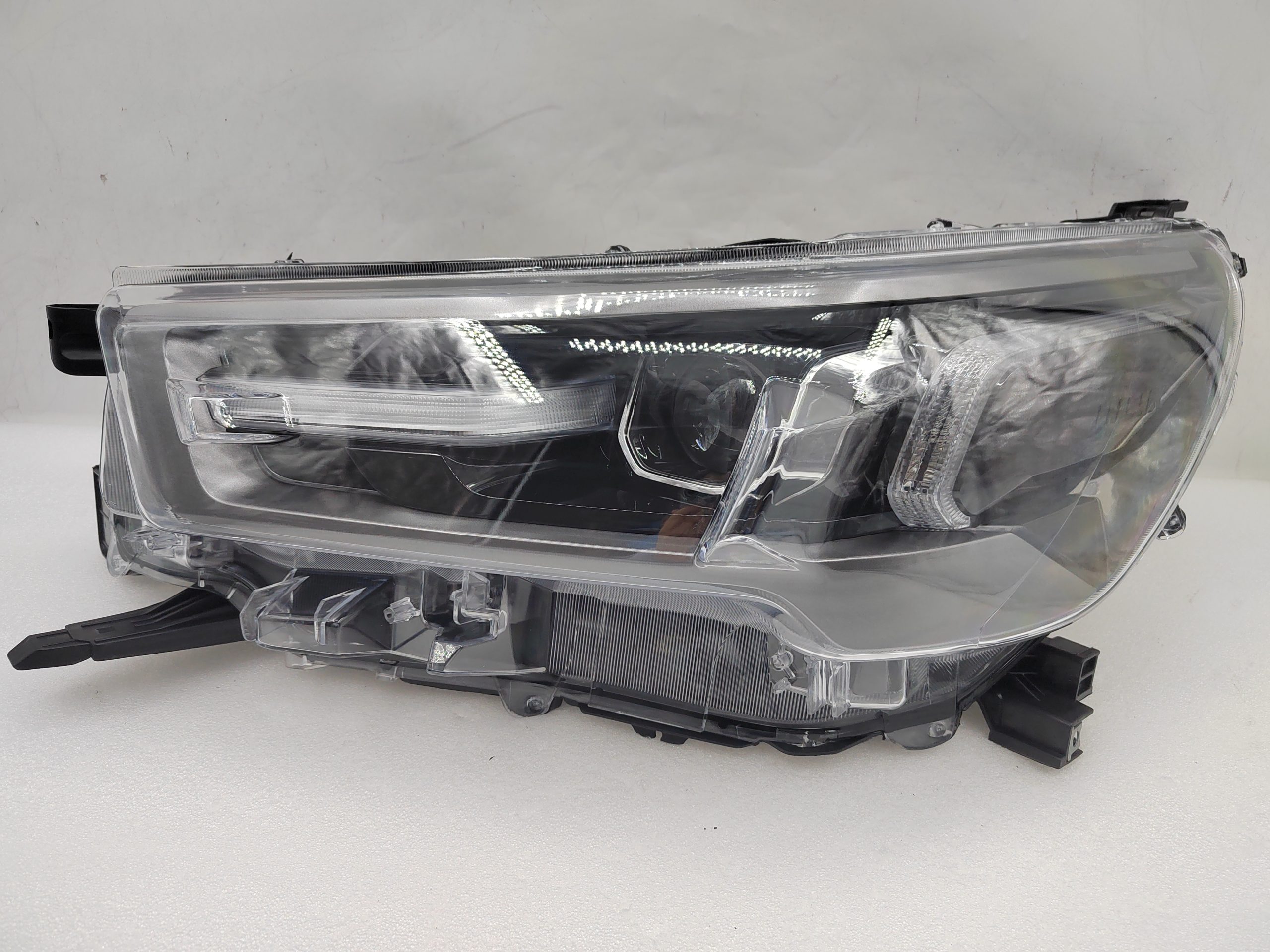 TOYOTA HILUX REVO 2020-2023 LED L.H.S HEADLIGHT ASSEMBLY