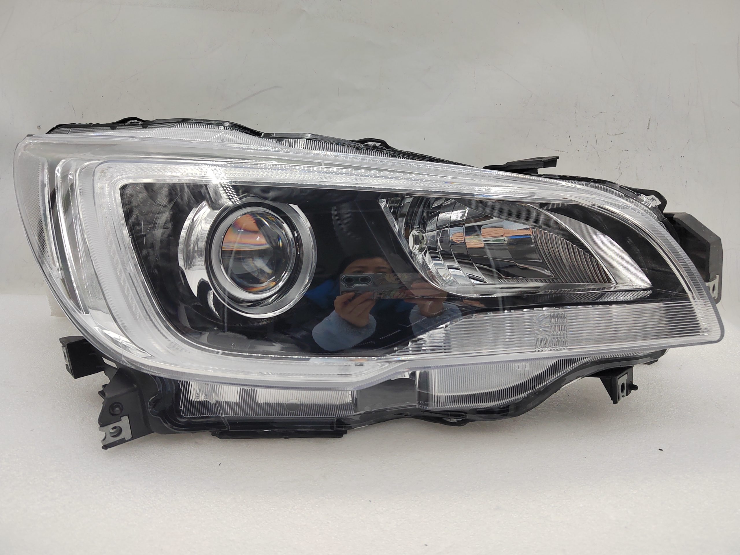 SUBARU LIBERTY OUTBACK 2015-2017 LED R.H.S HEADLIGHT ASSEMBLY