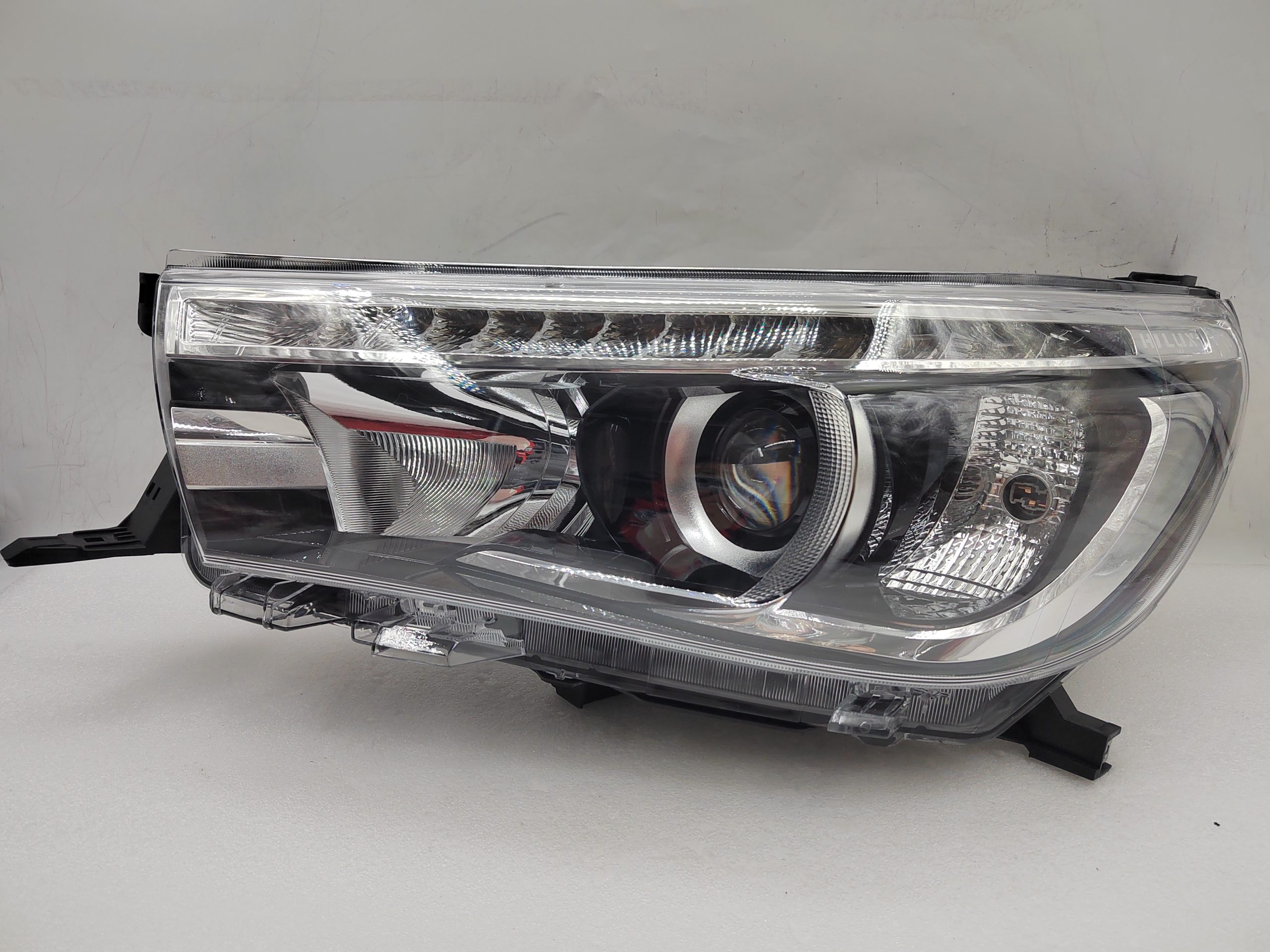 TOYOTA HILUX REVO 2015-2019 LED L.H.S HEADLIGHT ASSEMBLY