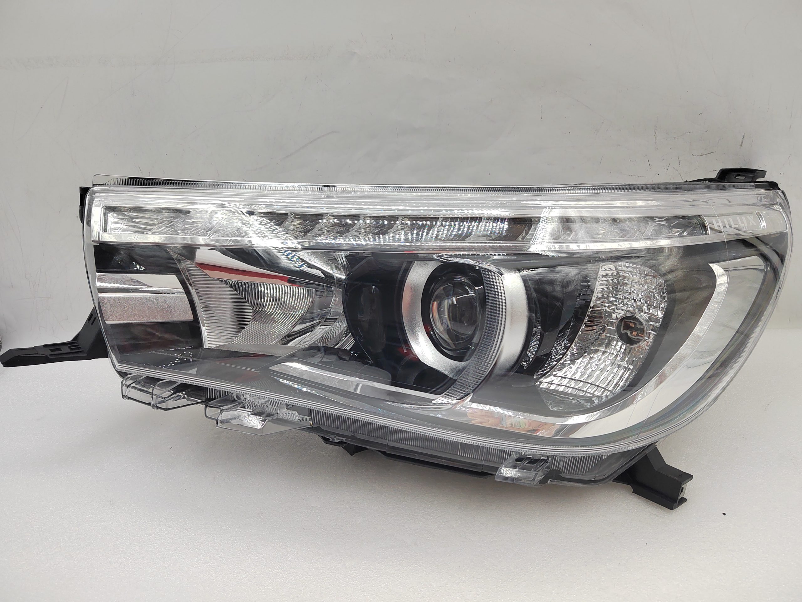 TOYOTA HILUX REVO 2015-2019 LED L.H.S HEADLIGHT ASSEMBLY