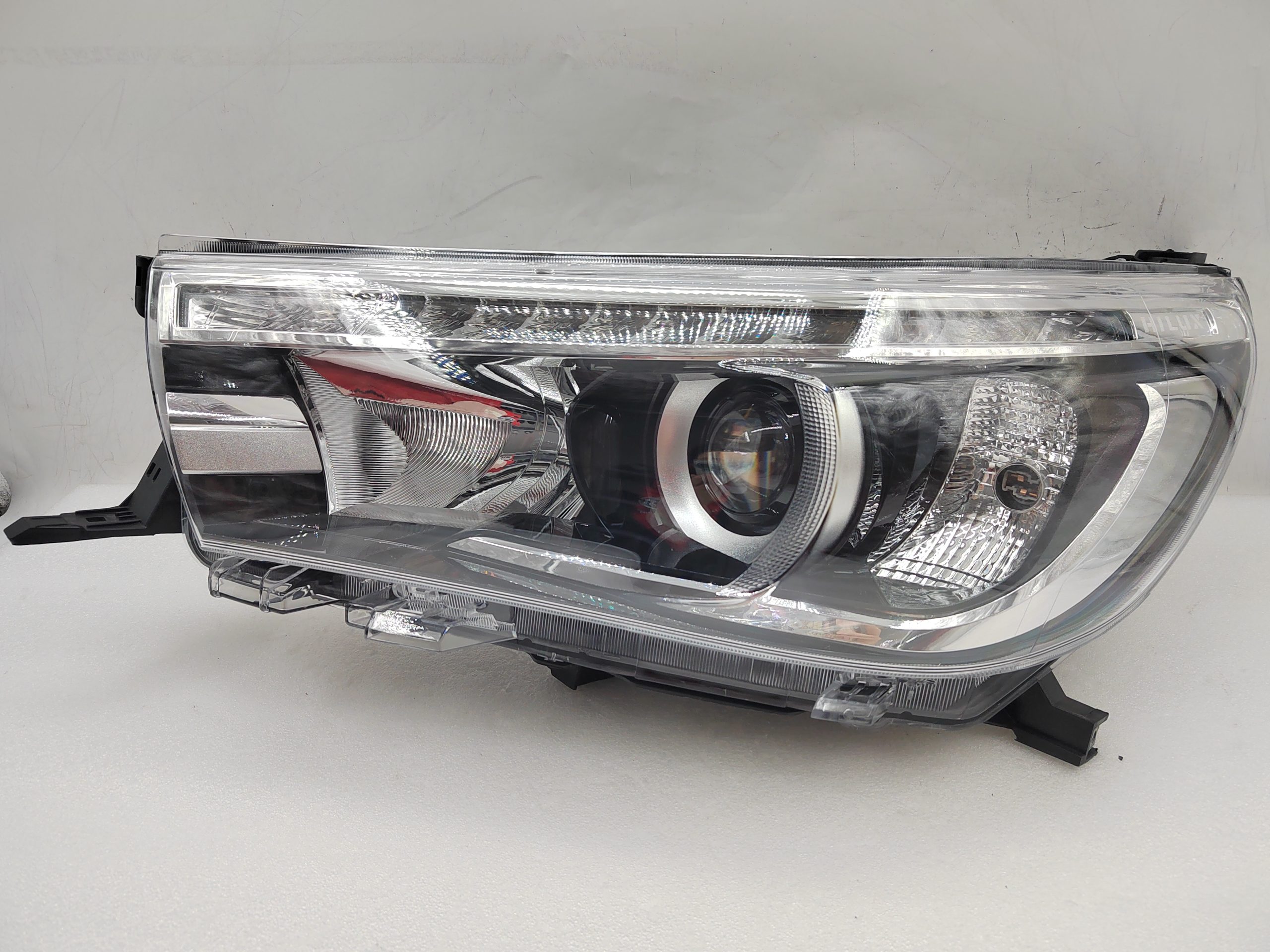 TOYOTA HILUX REVO 2015-2019 LED L.H.S HEADLIGHT ASSEMBLY