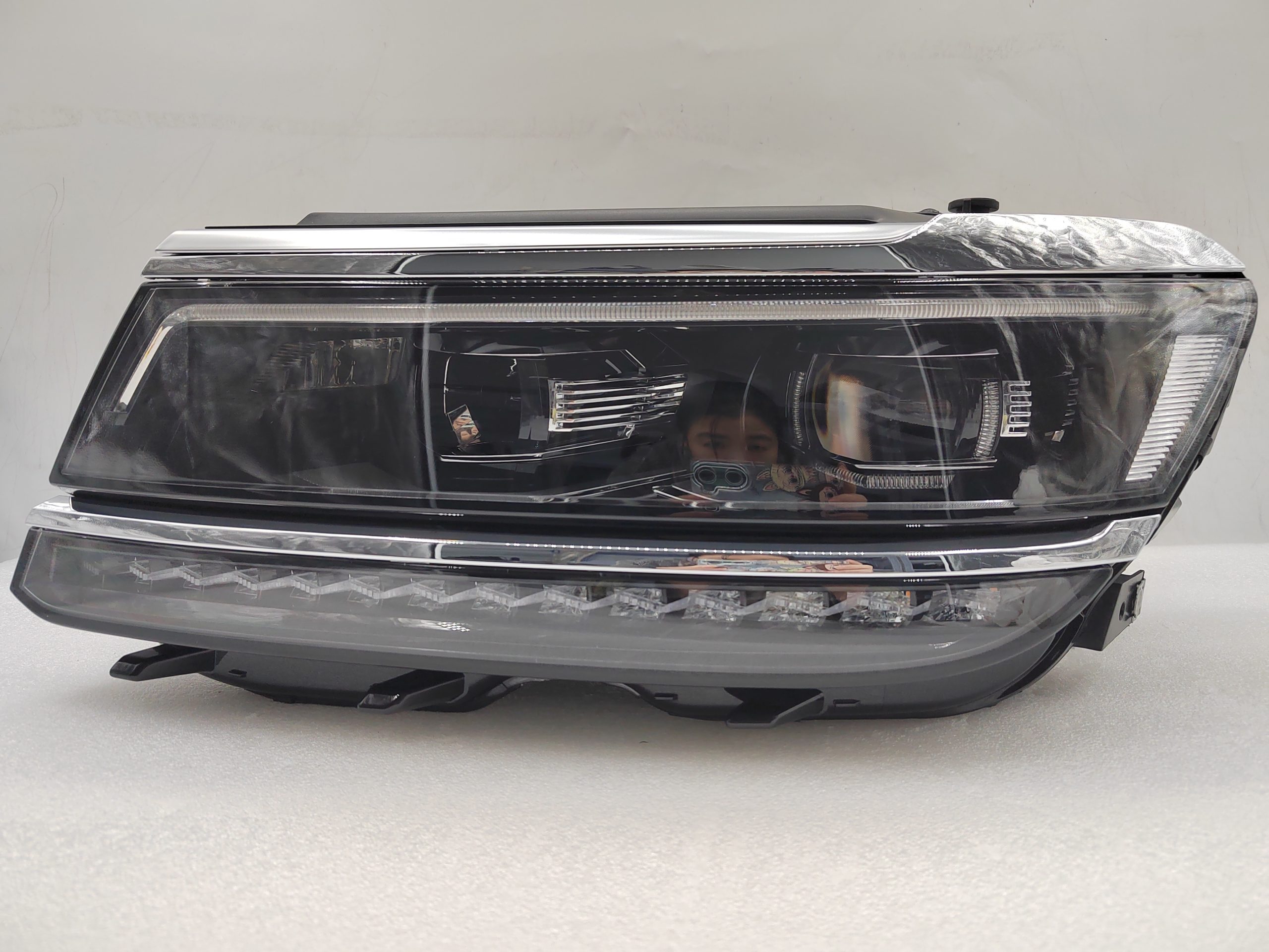 VOLKSWAGEN TIGUAN 2017-2020 LED L.H.S HEADLIGHT ASSEMBLY
