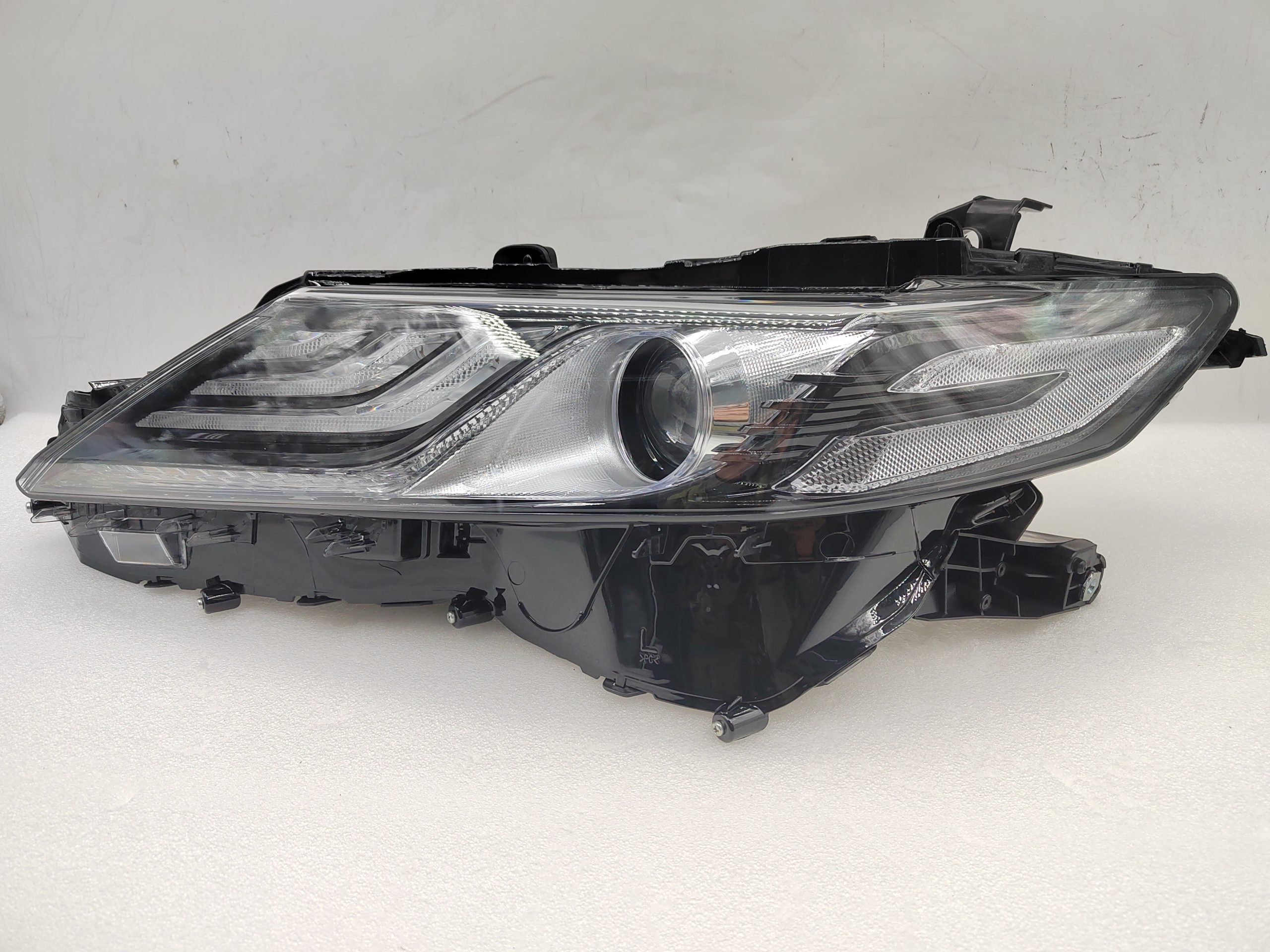 TOYOTA CAMRY ACV70 2018-2022 LED L.H.S HEADLIGHT ASSEMBLY