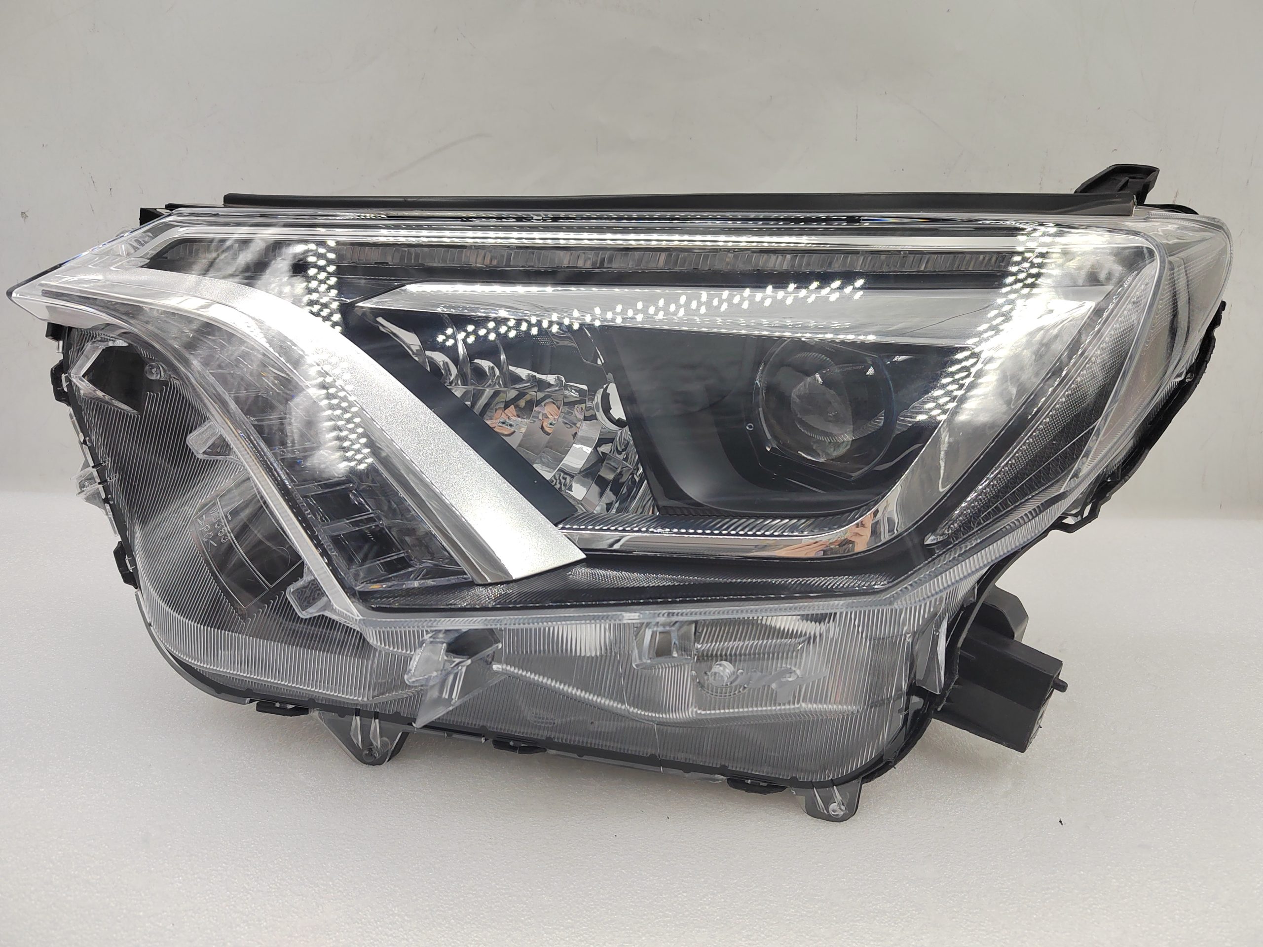 TOYOTA RAV4 4.5 XA40 2016-2018 LED L.H.S HEADLIGHT ASSEMBLY
