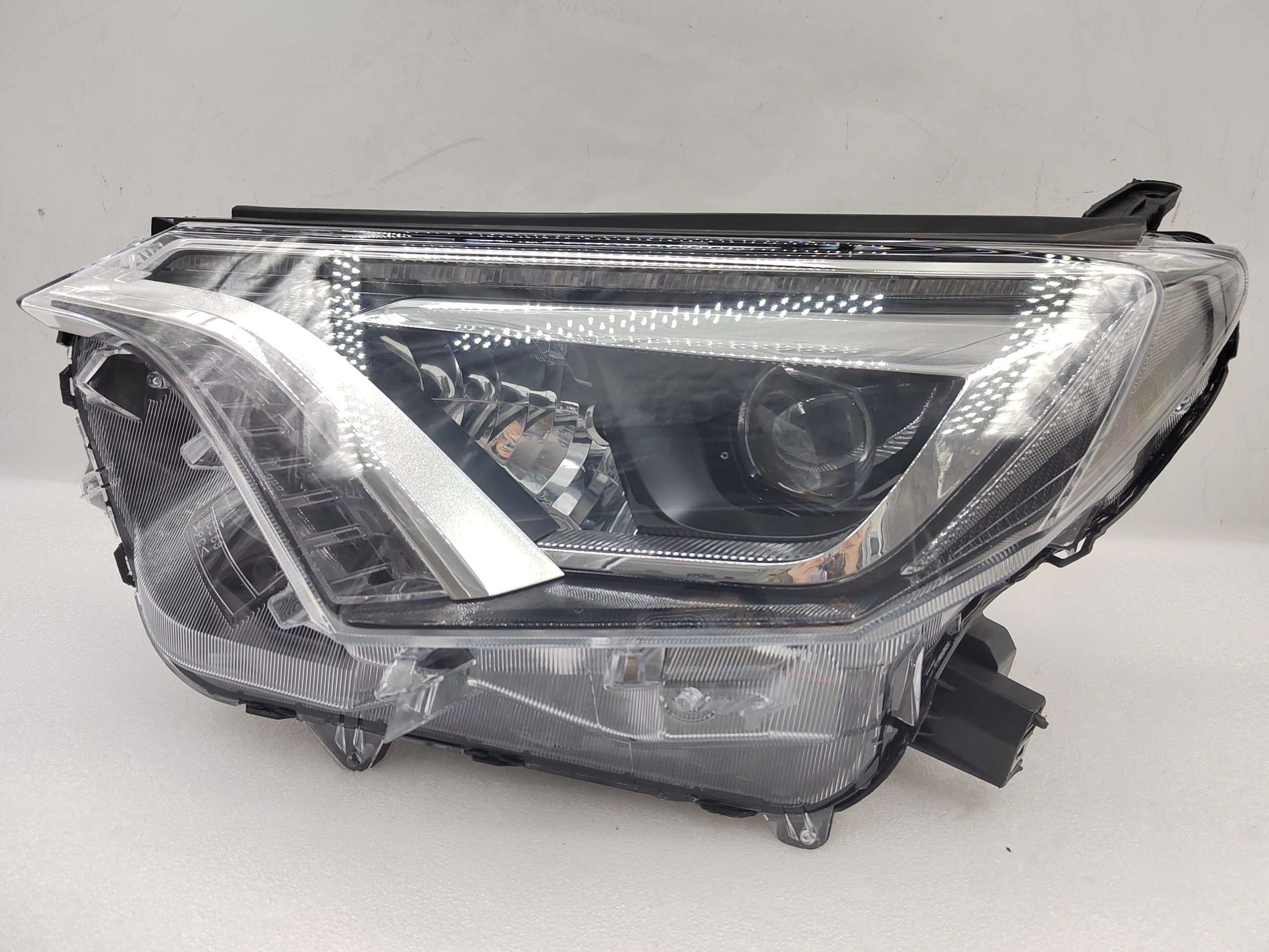 TOYOTA RAV4 4.5 XA40 2016-2018 LED L.H.S HEADLIGHT ASSEMBLY
