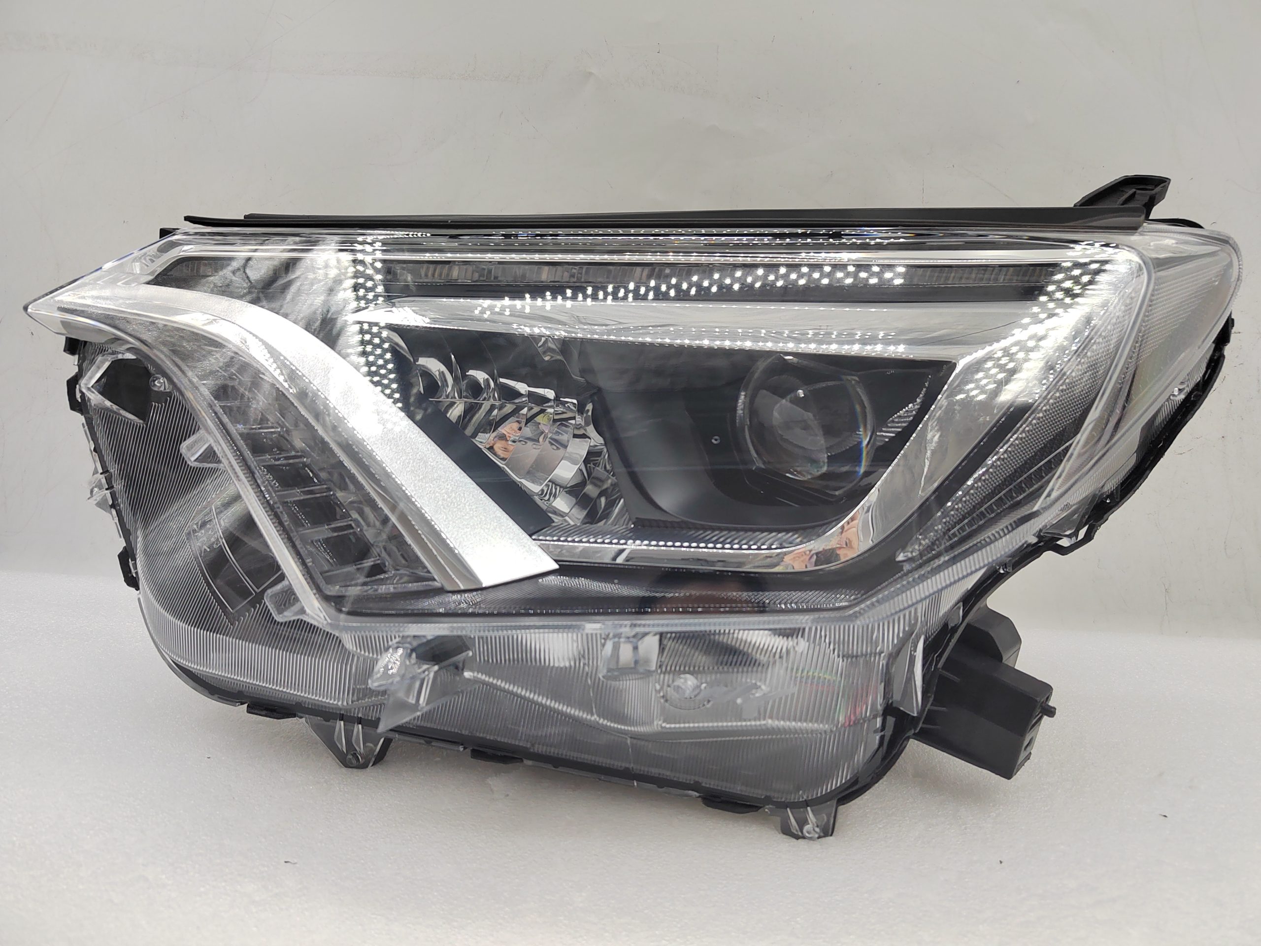 TOYOTA RAV4 4.5 XA40 2016-2018 LED L.H.S HEADLIGHT ASSEMBLY