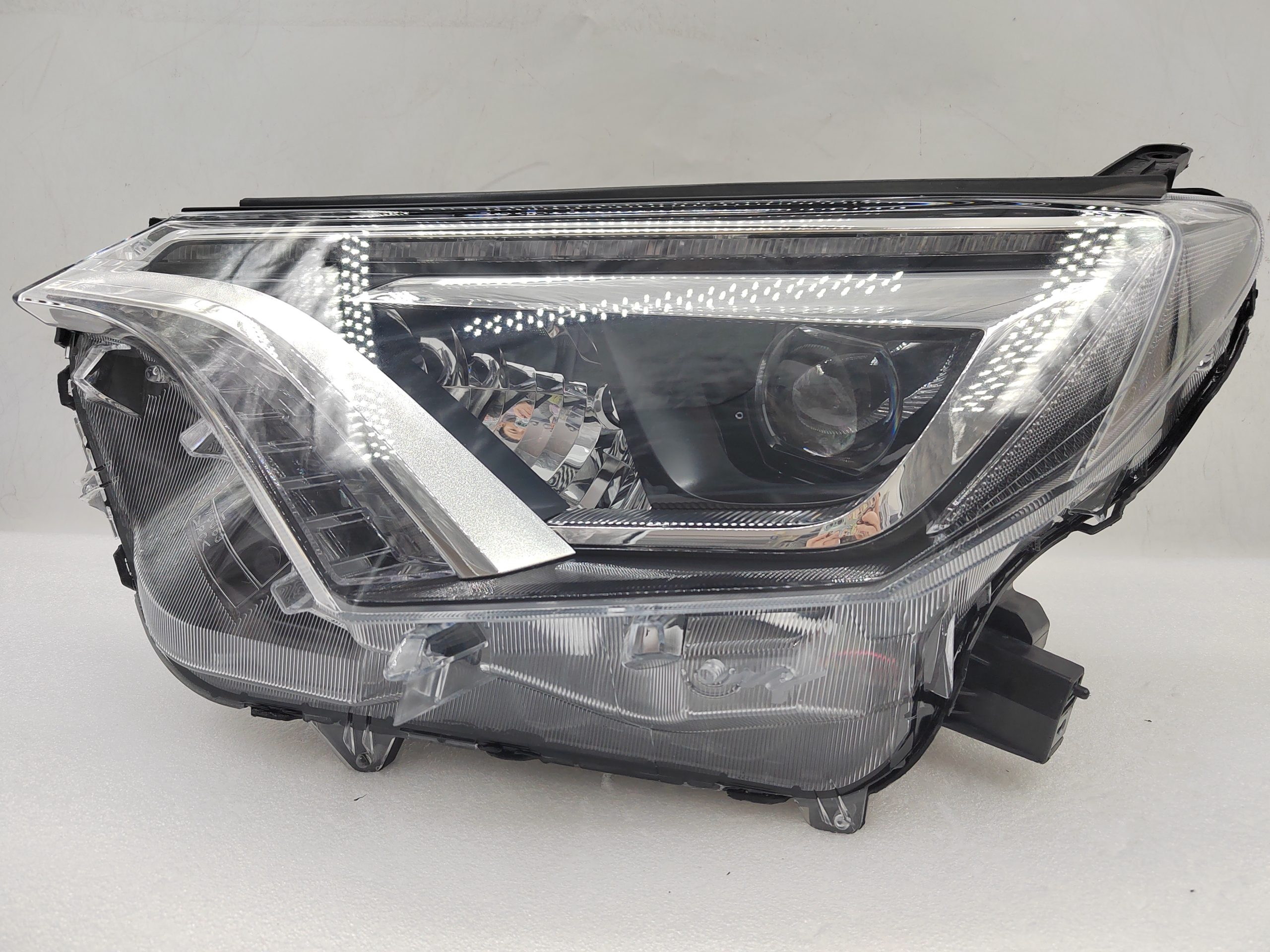 TOYOTA RAV4 4.5 XA40 2016-2018 LED L.H.S HEADLIGHT ASSEMBLY