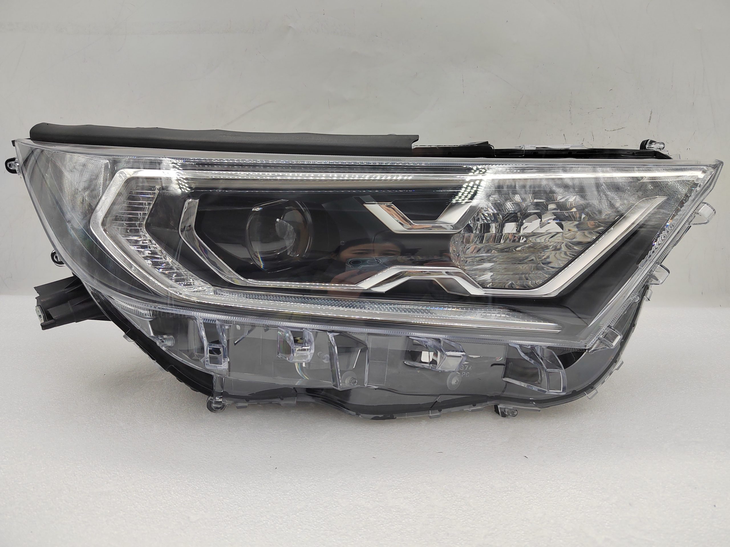 TOYOTA RAV4 V XA50 2019-2021 LED R.H.S HEADLIGHT ASSEMBLY