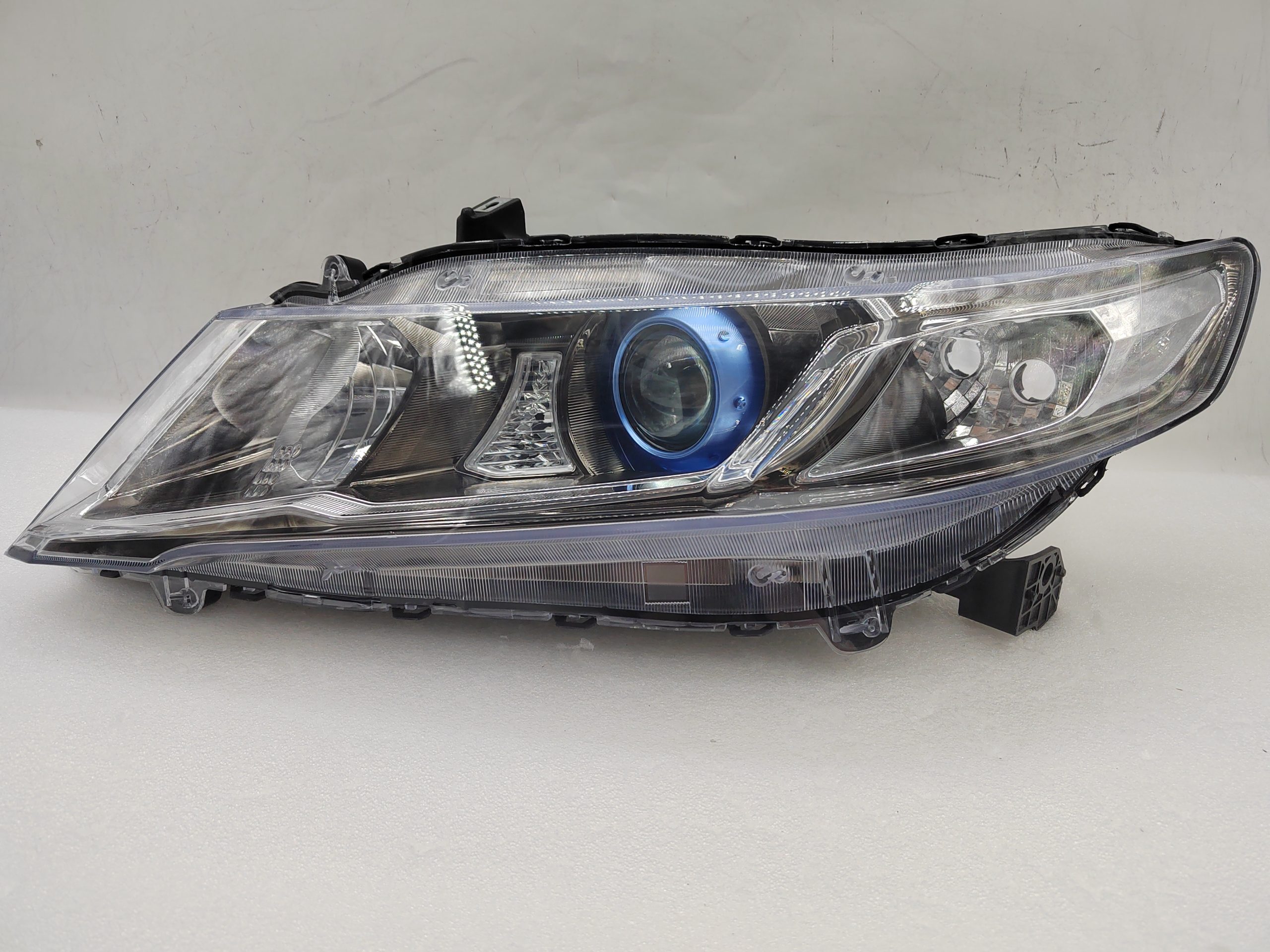 HONDA ODYSSEY RB3 2009-2014 XENON L.H.S HEADLIGHT ASSEMBLY